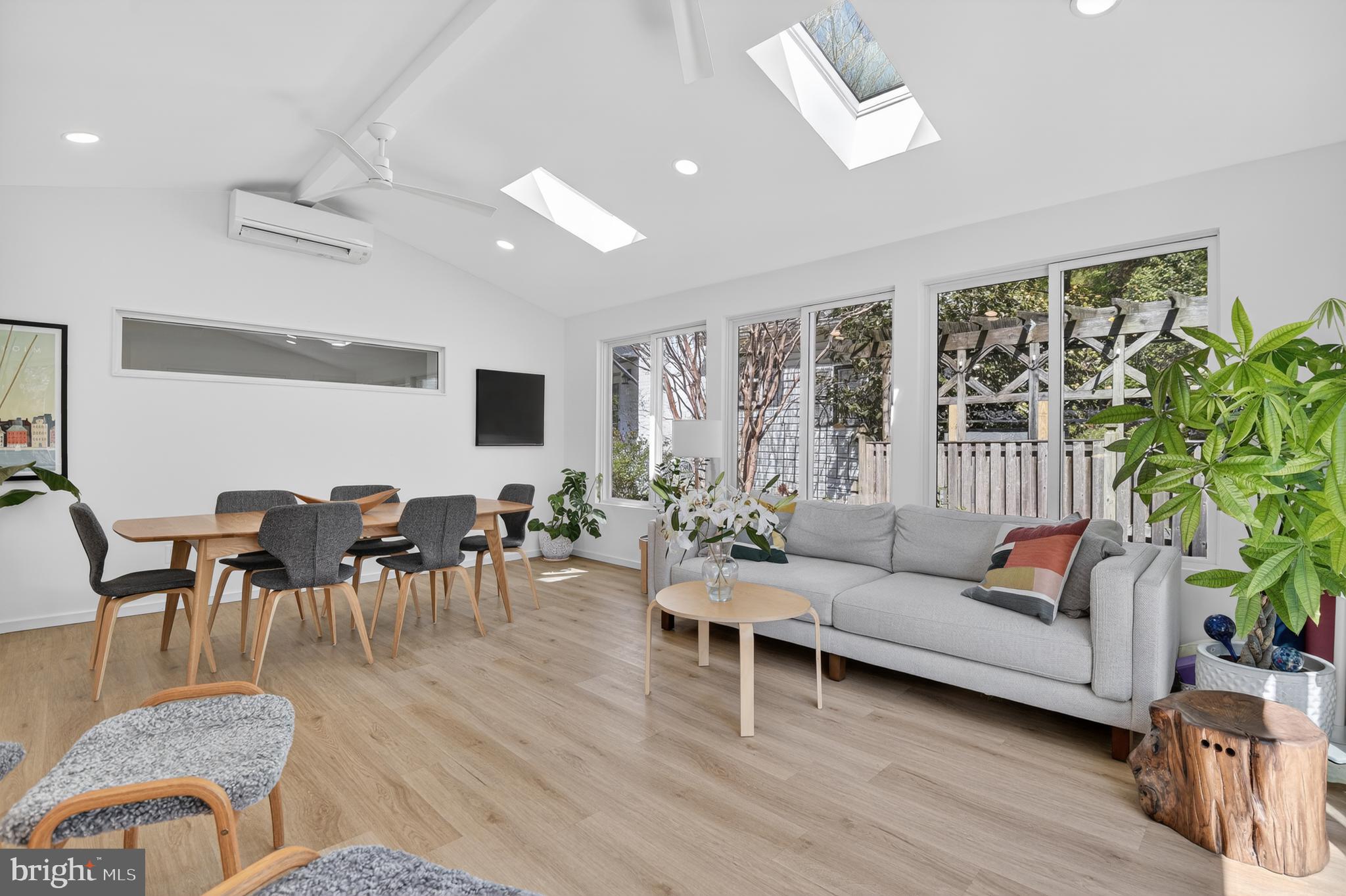 COLUMBIA FOREST - Residential