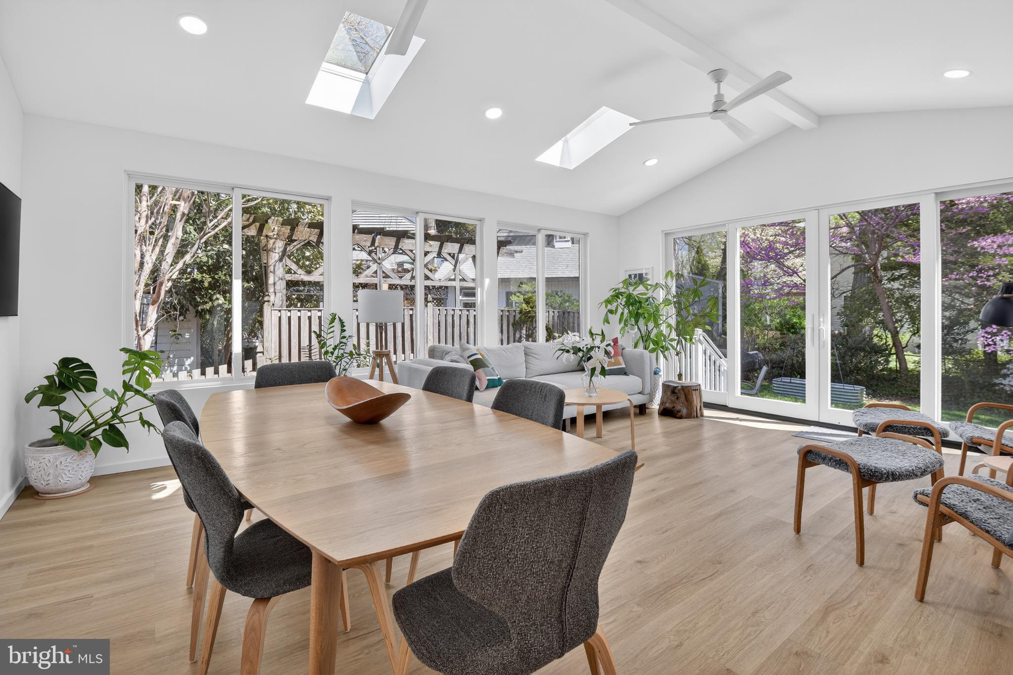 COLUMBIA FOREST - Residential