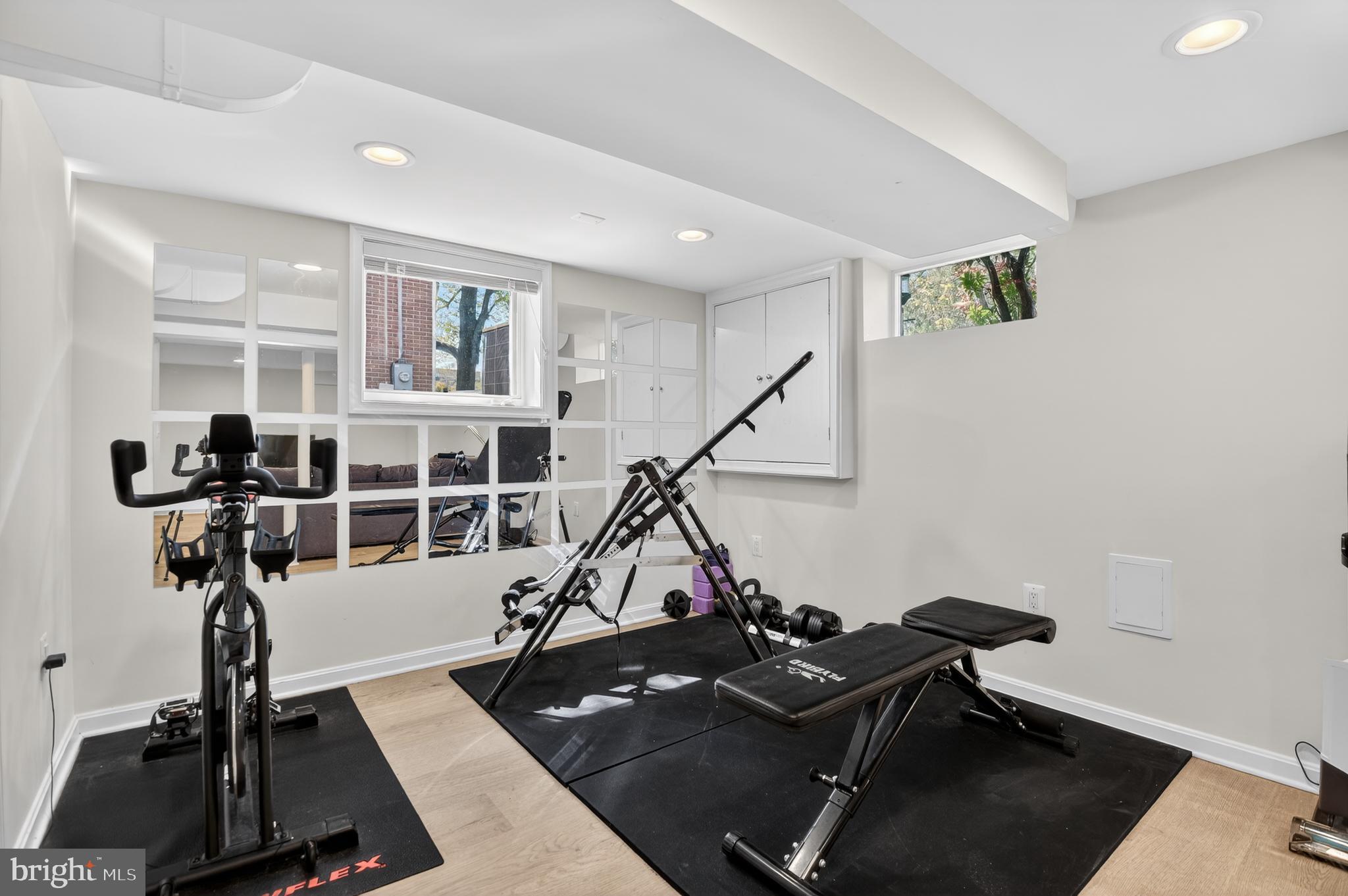 COLUMBIA FOREST - Residential