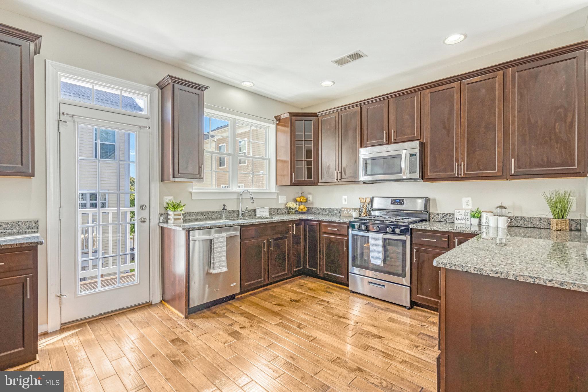 FALLS GROVE CONDOMINIUM - Residential