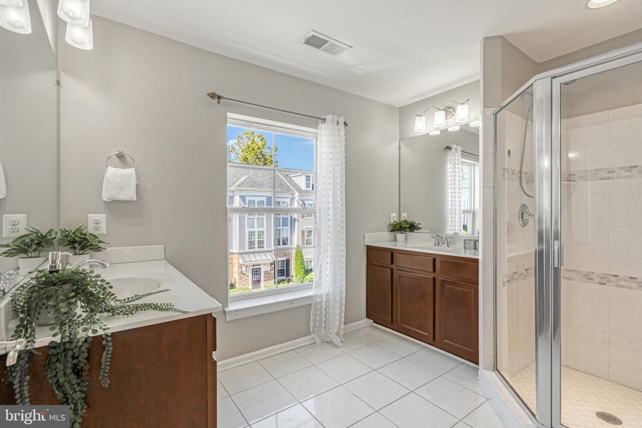 FALLS GROVE CONDOMINIUM - Residential