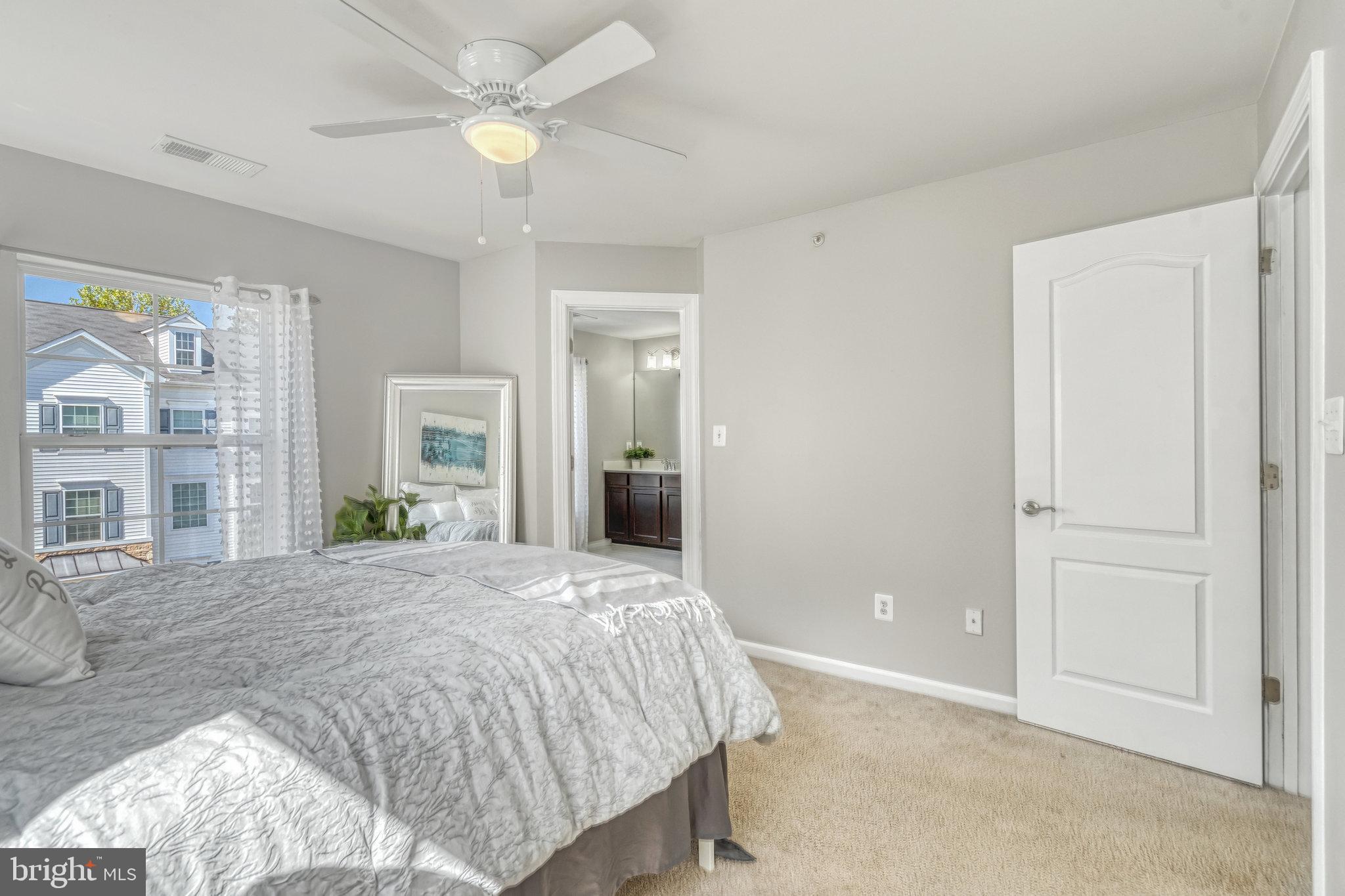 FALLS GROVE CONDOMINIUM - Residential