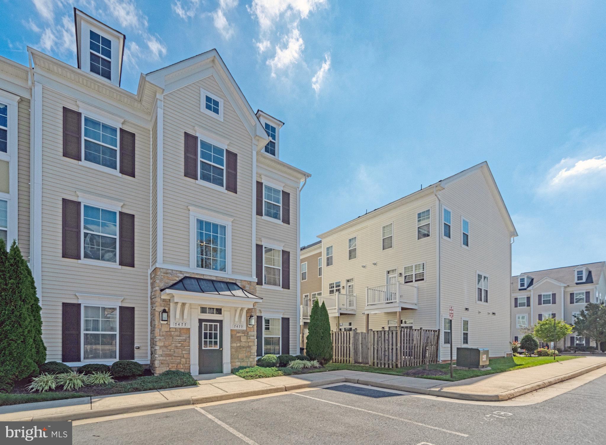 FALLS GROVE CONDOMINIUM - Residential