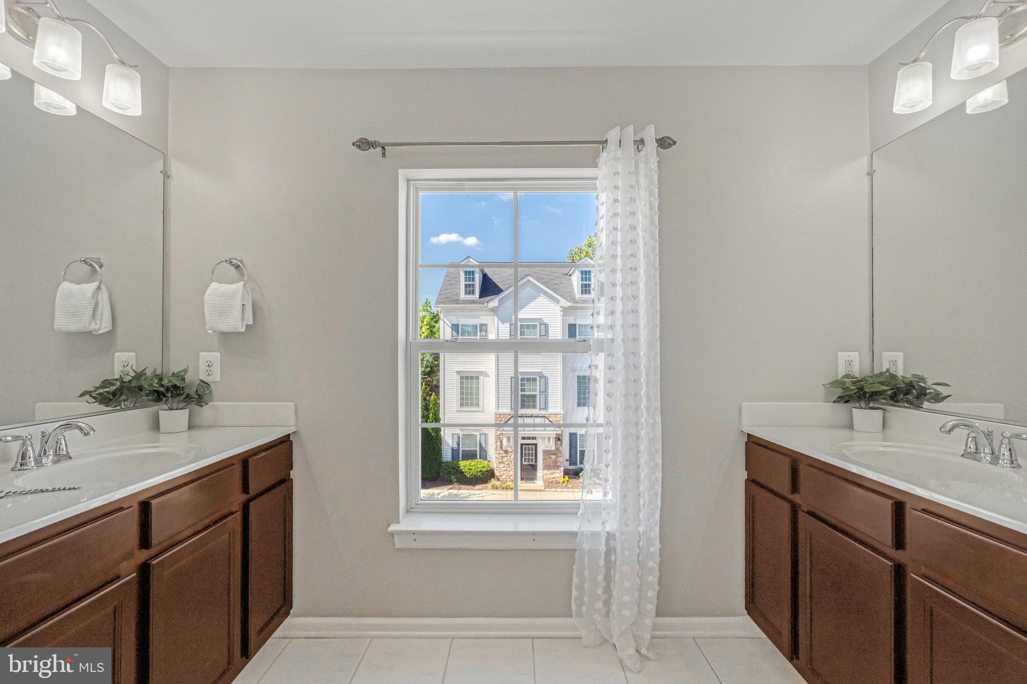 FALLS GROVE CONDOMINIUM - Residential