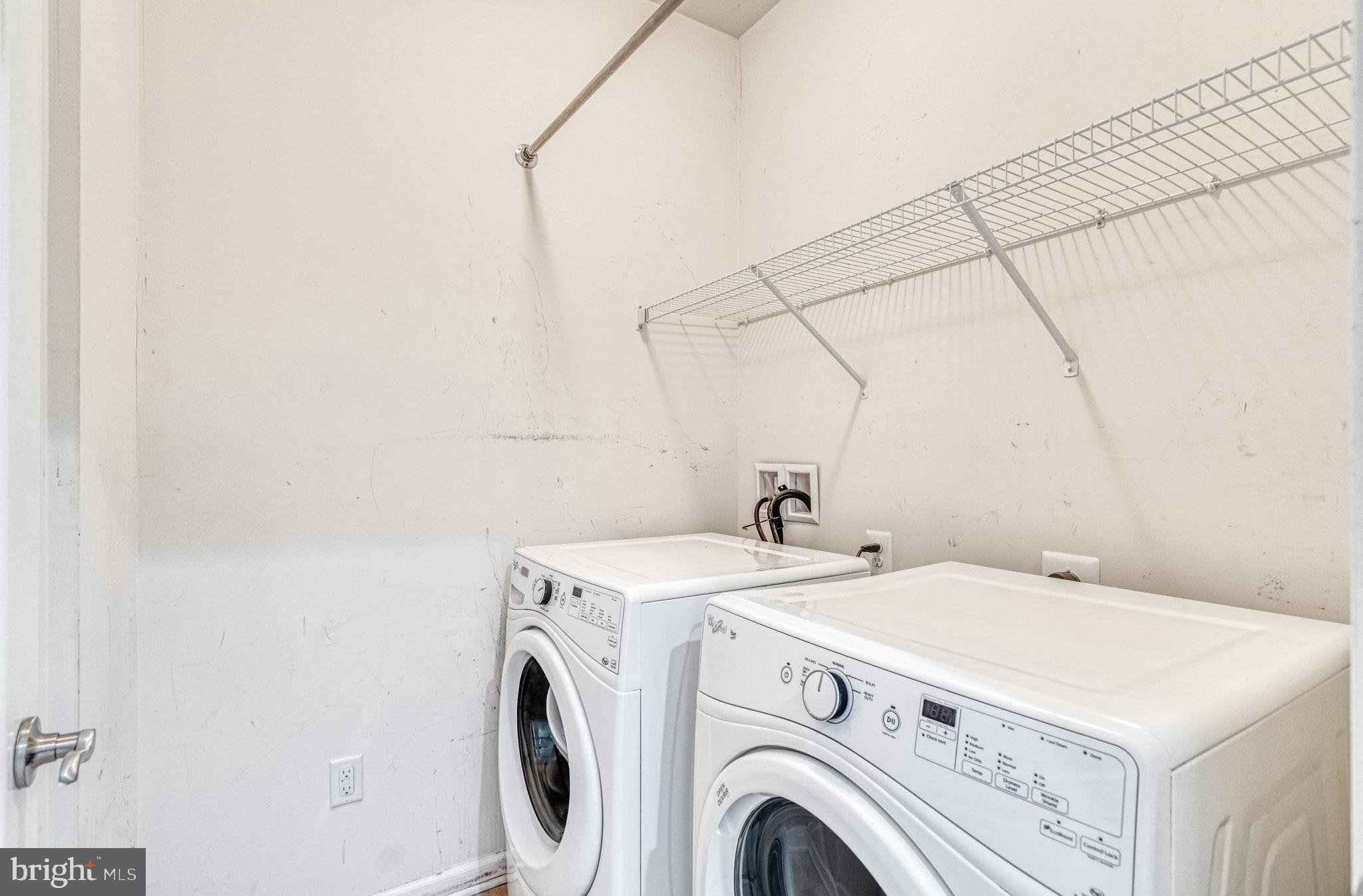 FALLS GROVE CONDOMINIUM - Residential