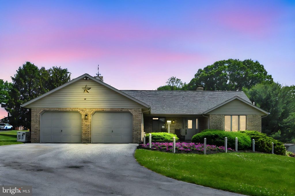 Photo of 10 Farm Lane, LITITZ, PA 17543 (MLS # PALA2072452)