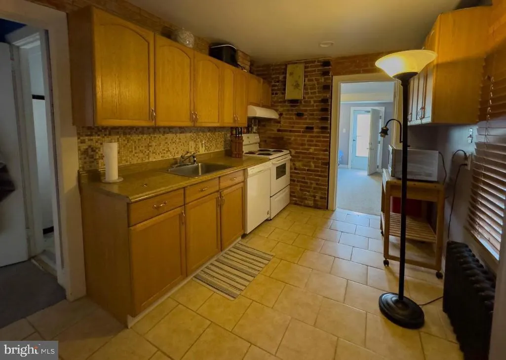 Merchantville, New Jersey 08109, United States, 4 Bedrooms Bedrooms, ,2 BathroomsBathrooms,Residential,Active,193430