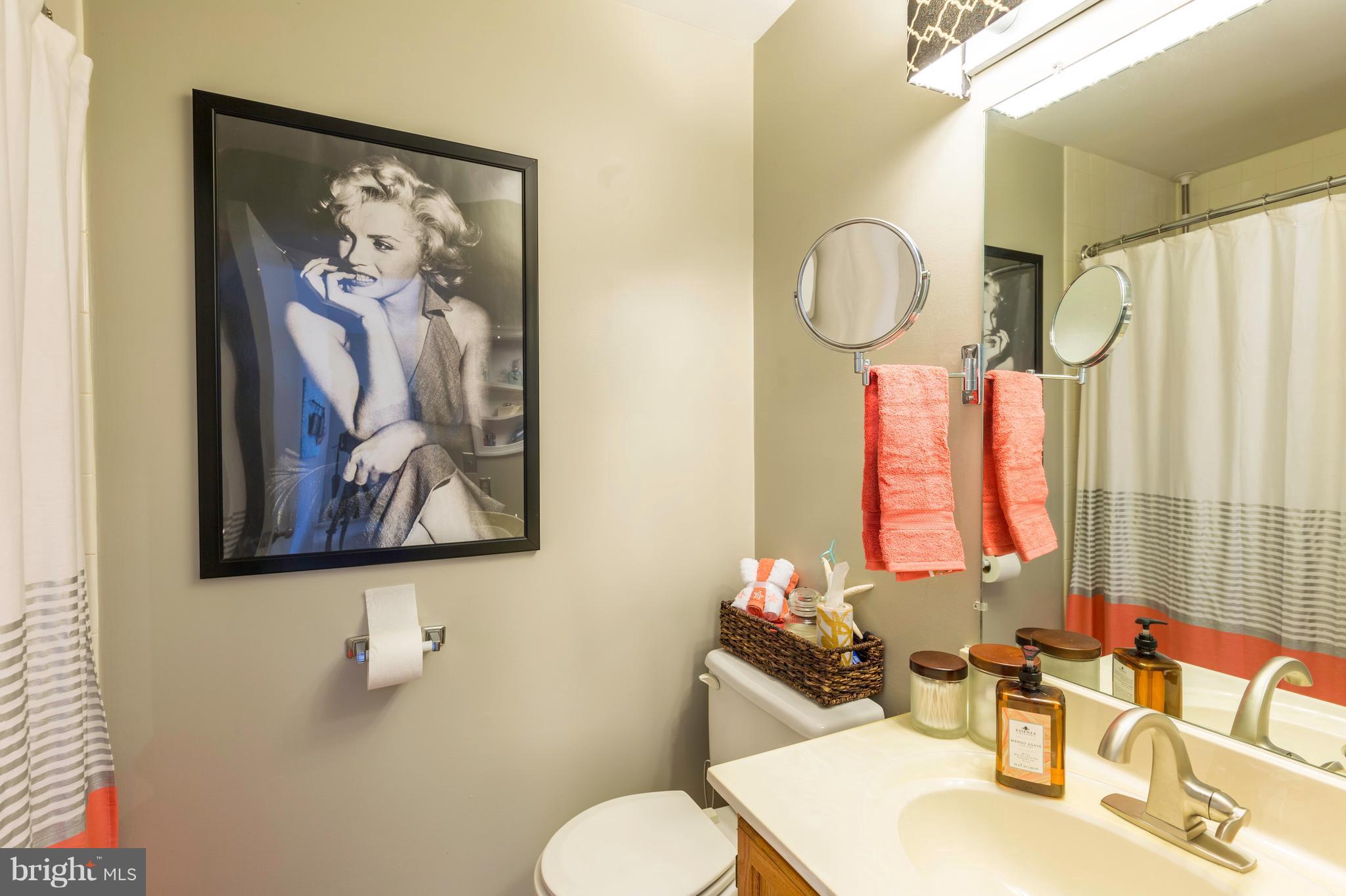 MARINERS LANDING - Residential