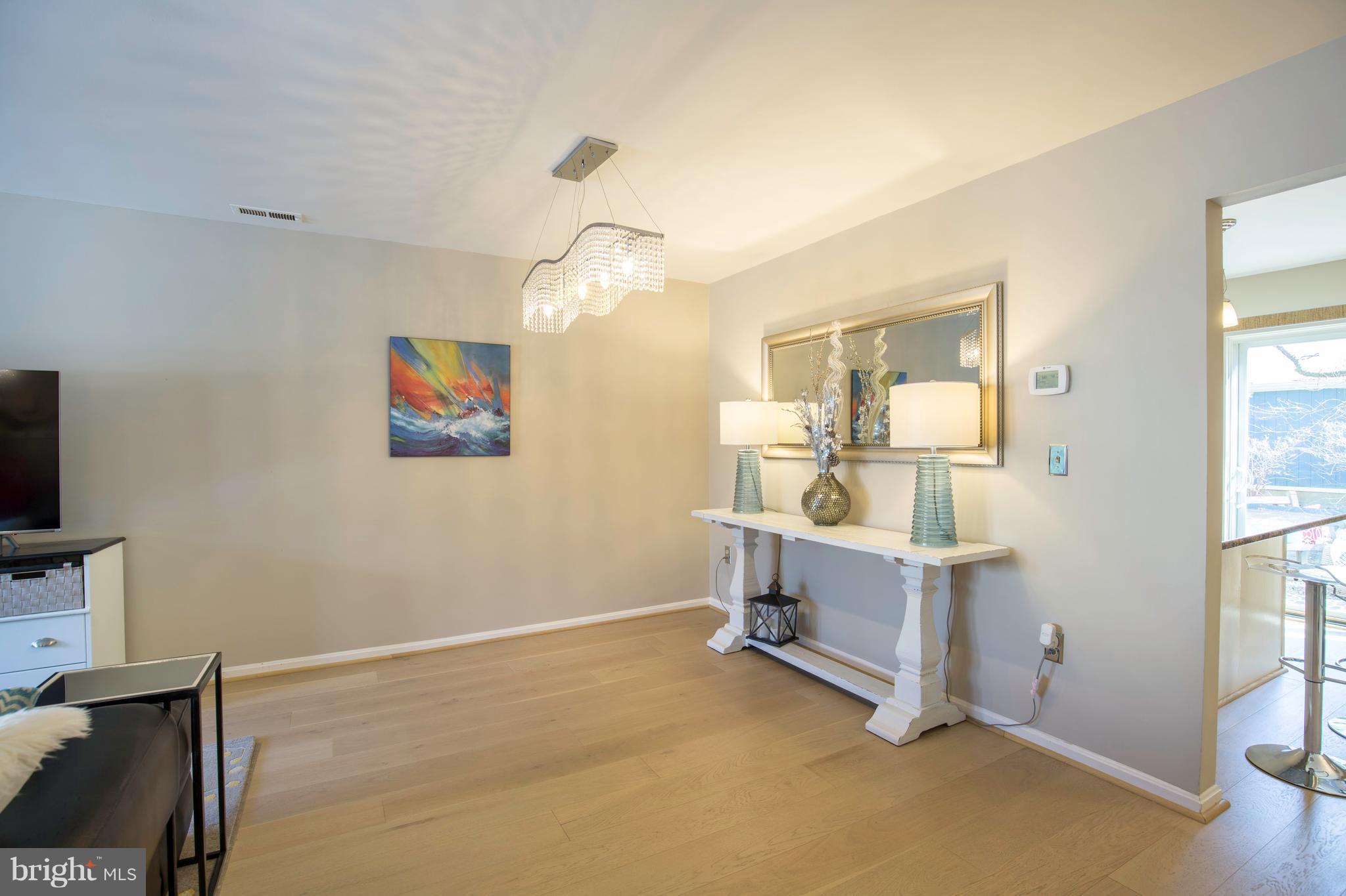 MARINERS LANDING - Residential