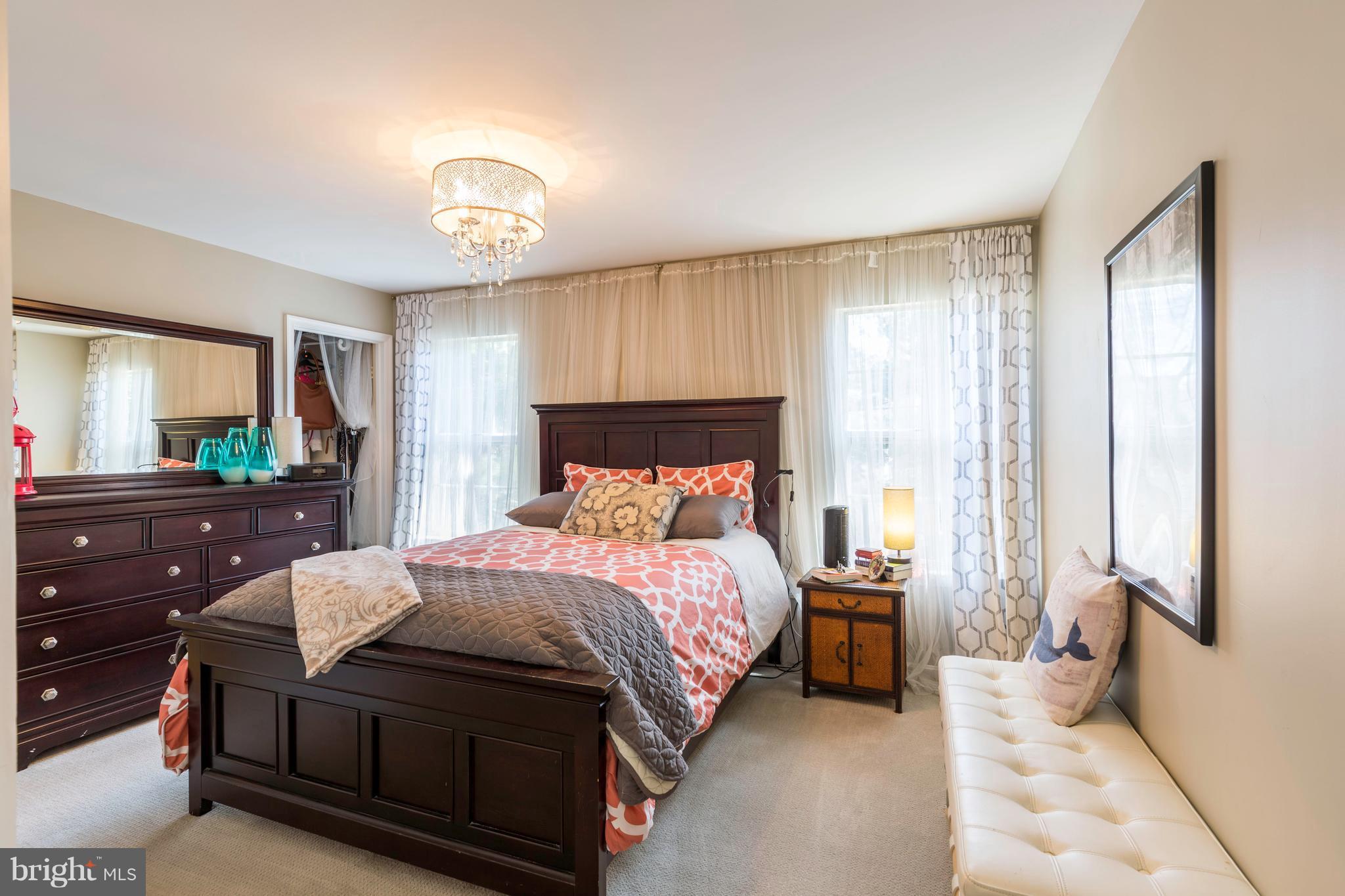 MARINERS LANDING - Residential