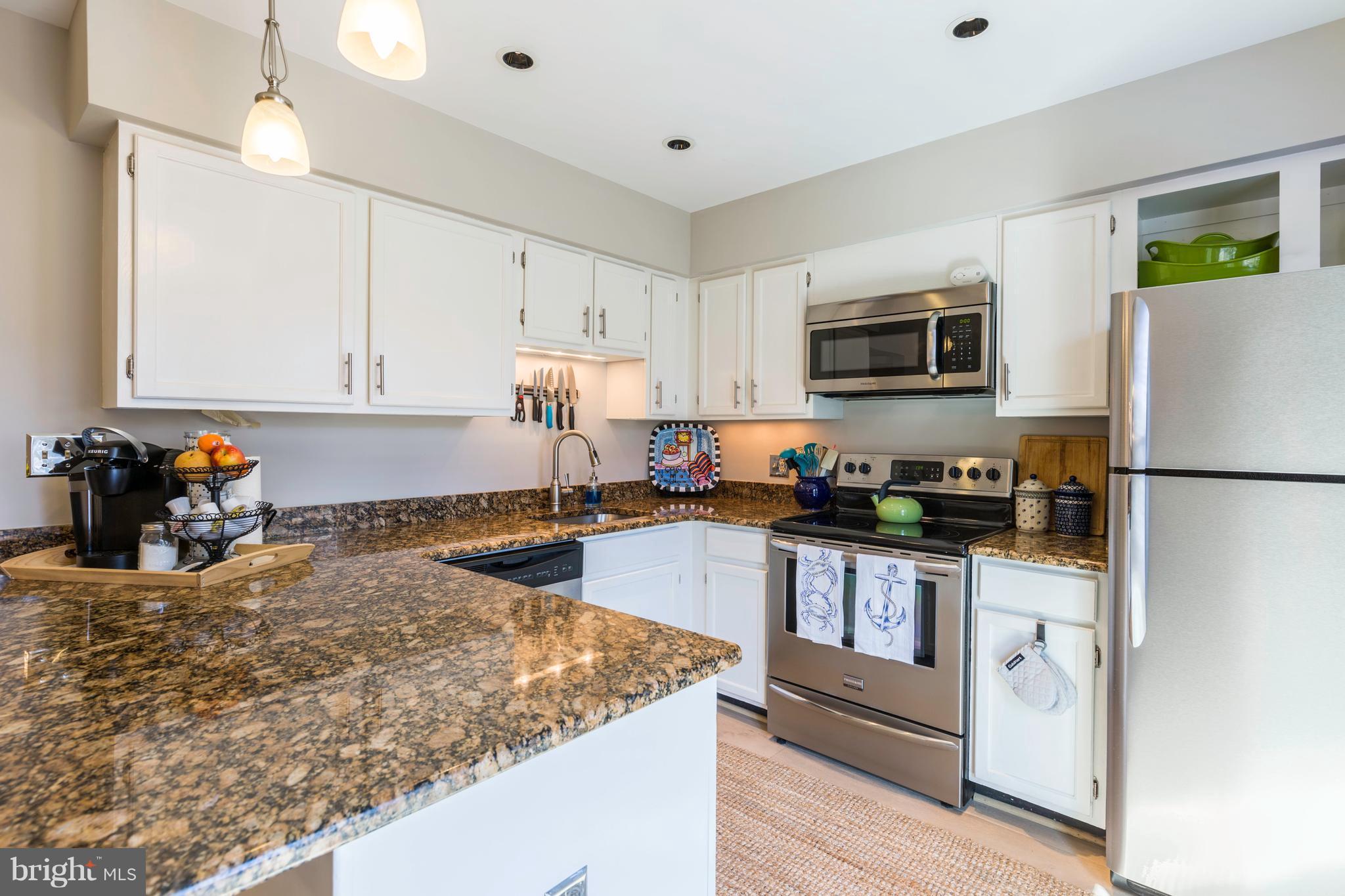 MARINERS LANDING - Residential