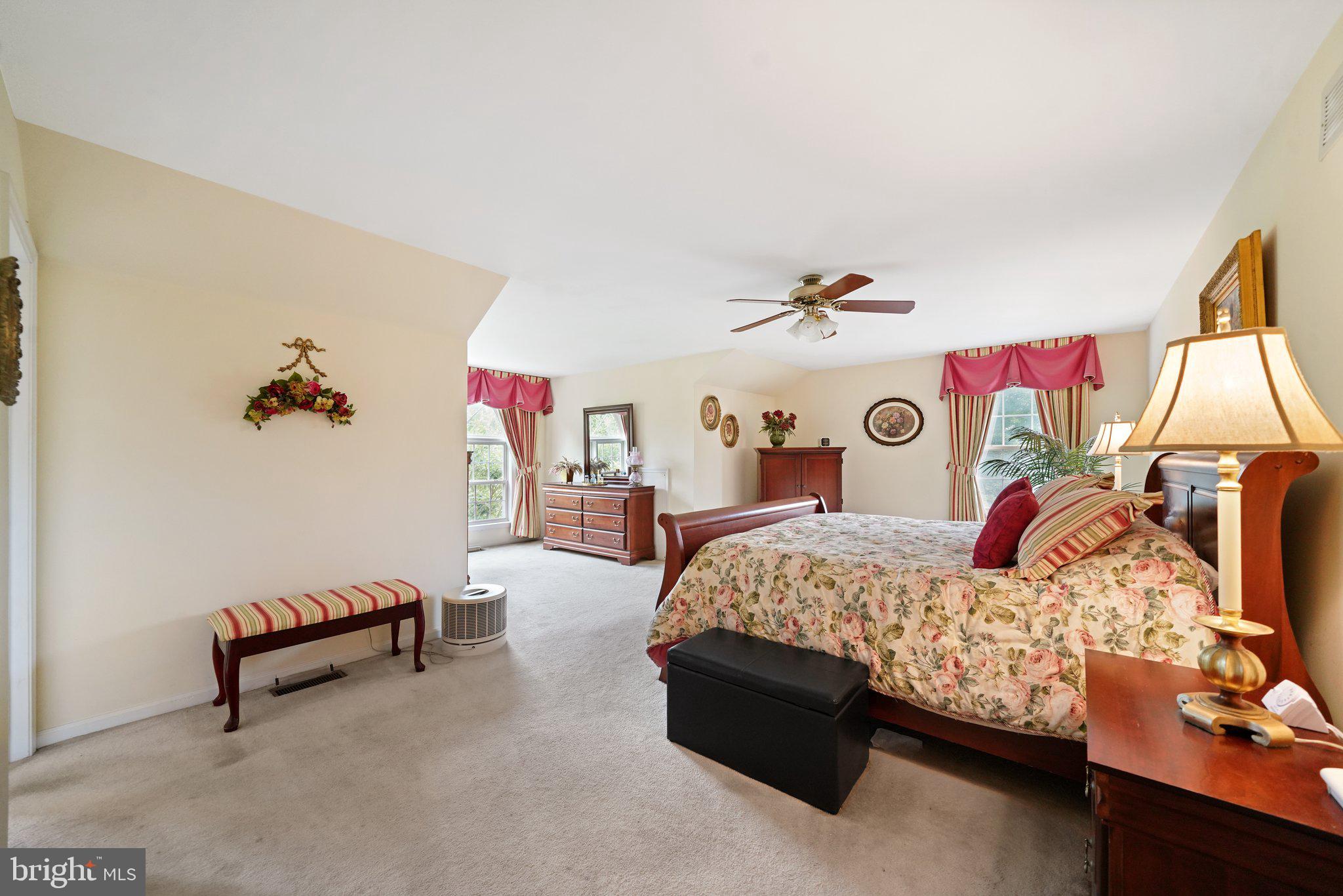 RAMBLEWOOD - Residential