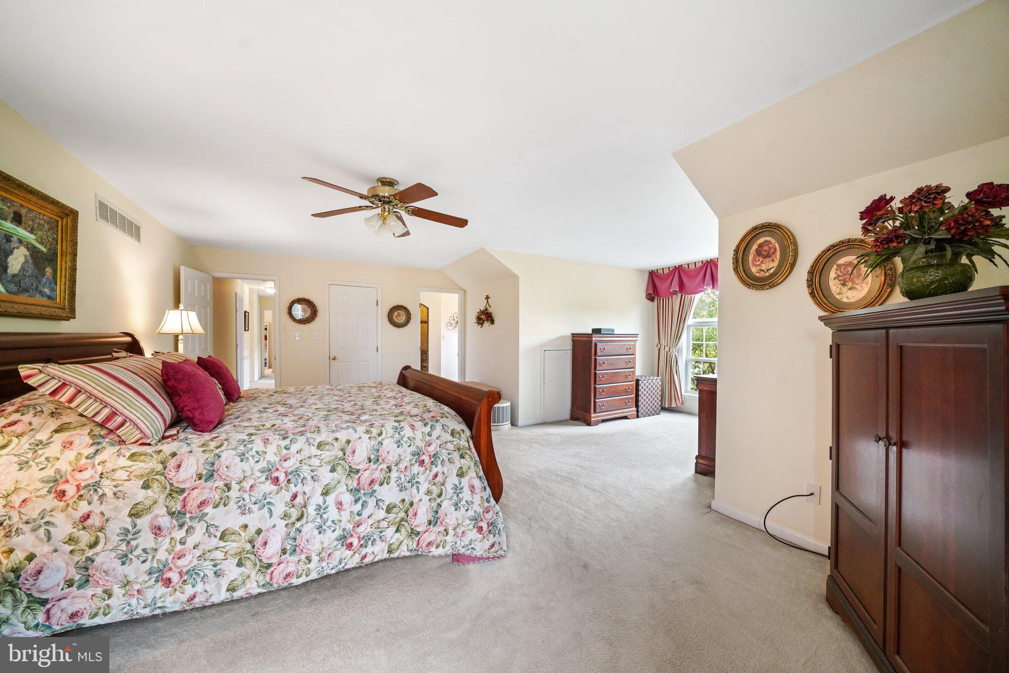 RAMBLEWOOD - Residential