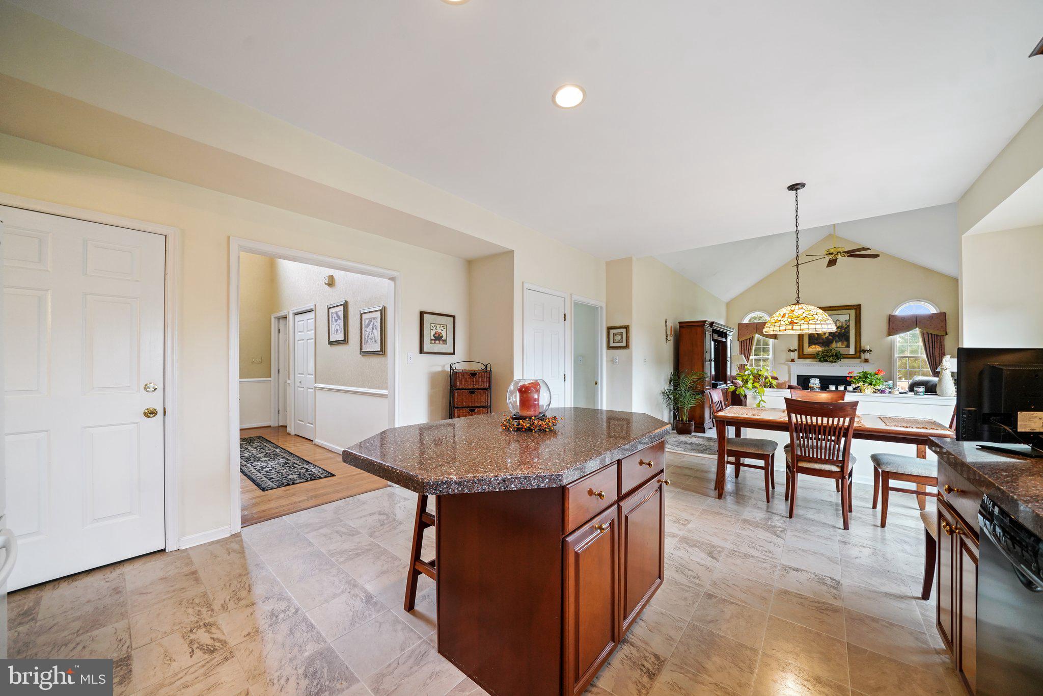 RAMBLEWOOD - Residential