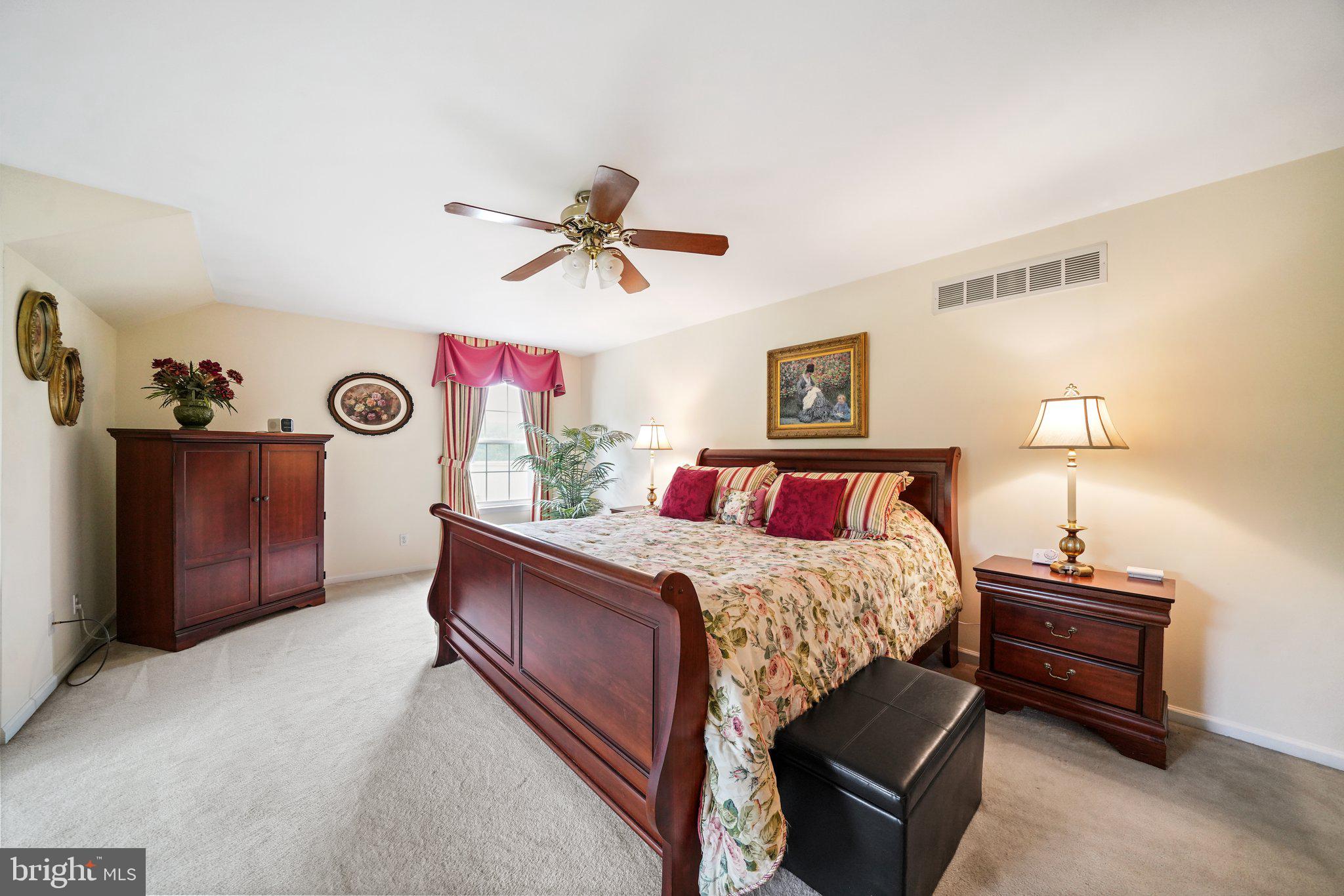 RAMBLEWOOD - Residential