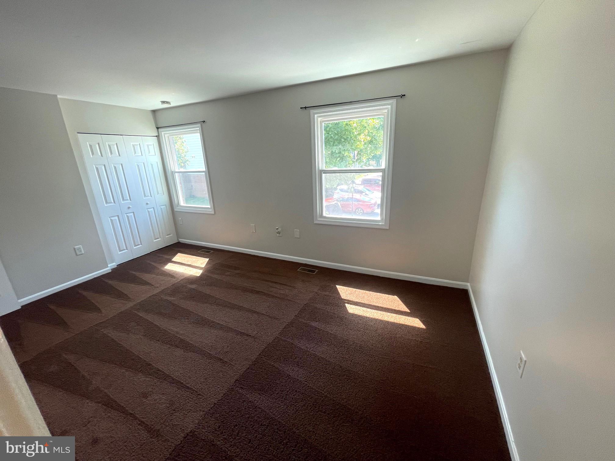 HILLCREST TOWNE - Residential Lease