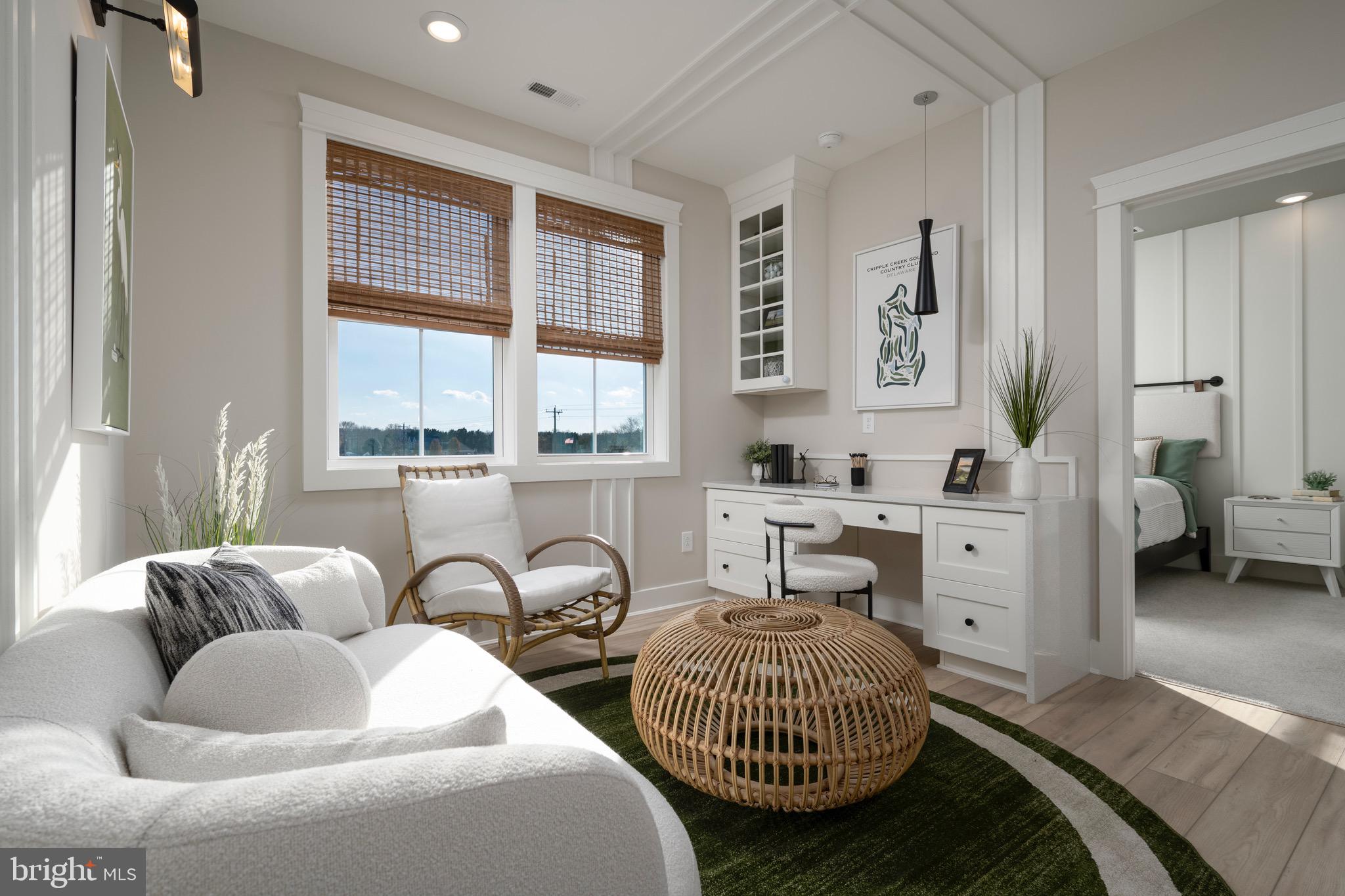 EAST GATE - Residential