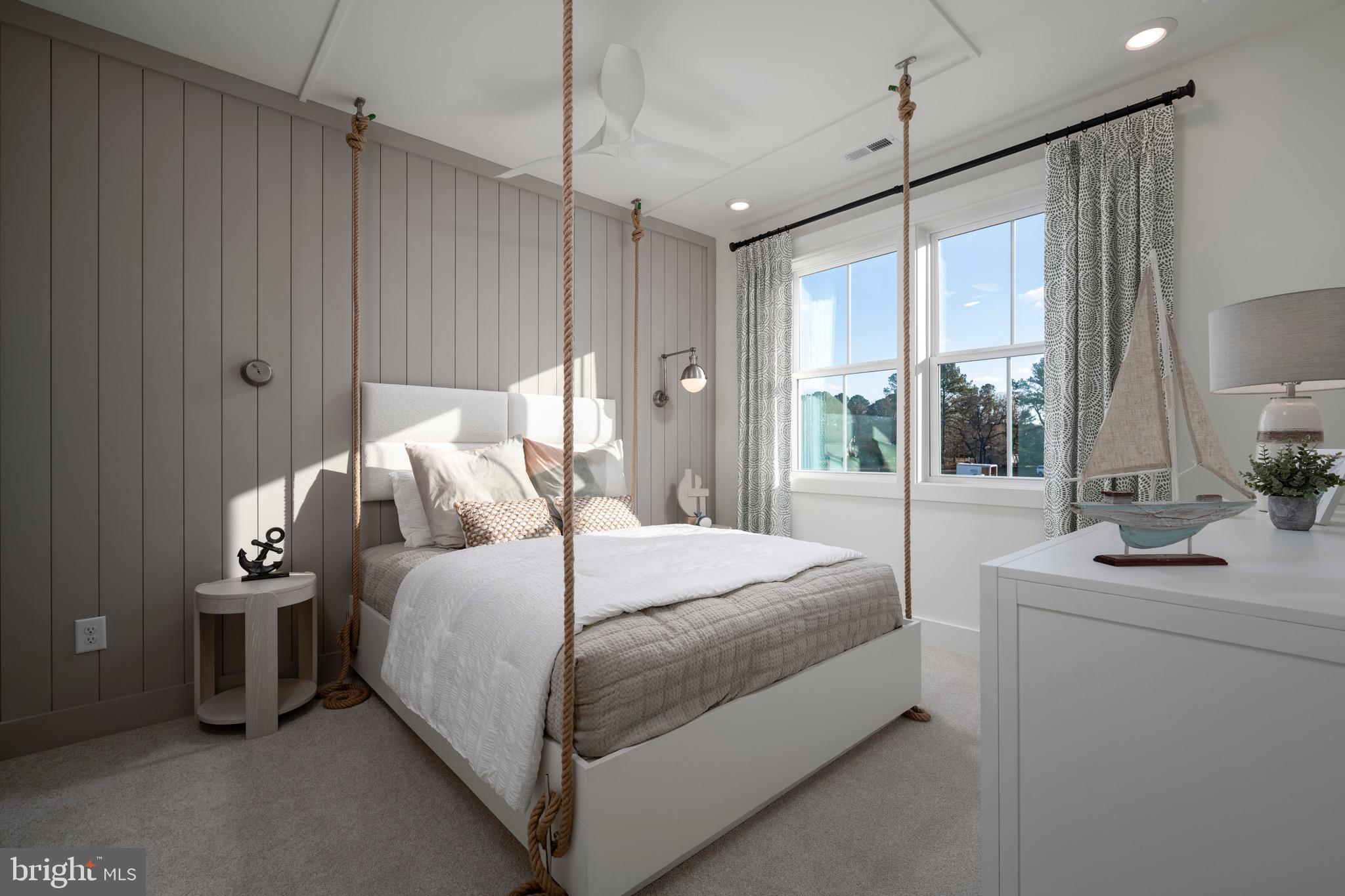 EAST GATE - Residential