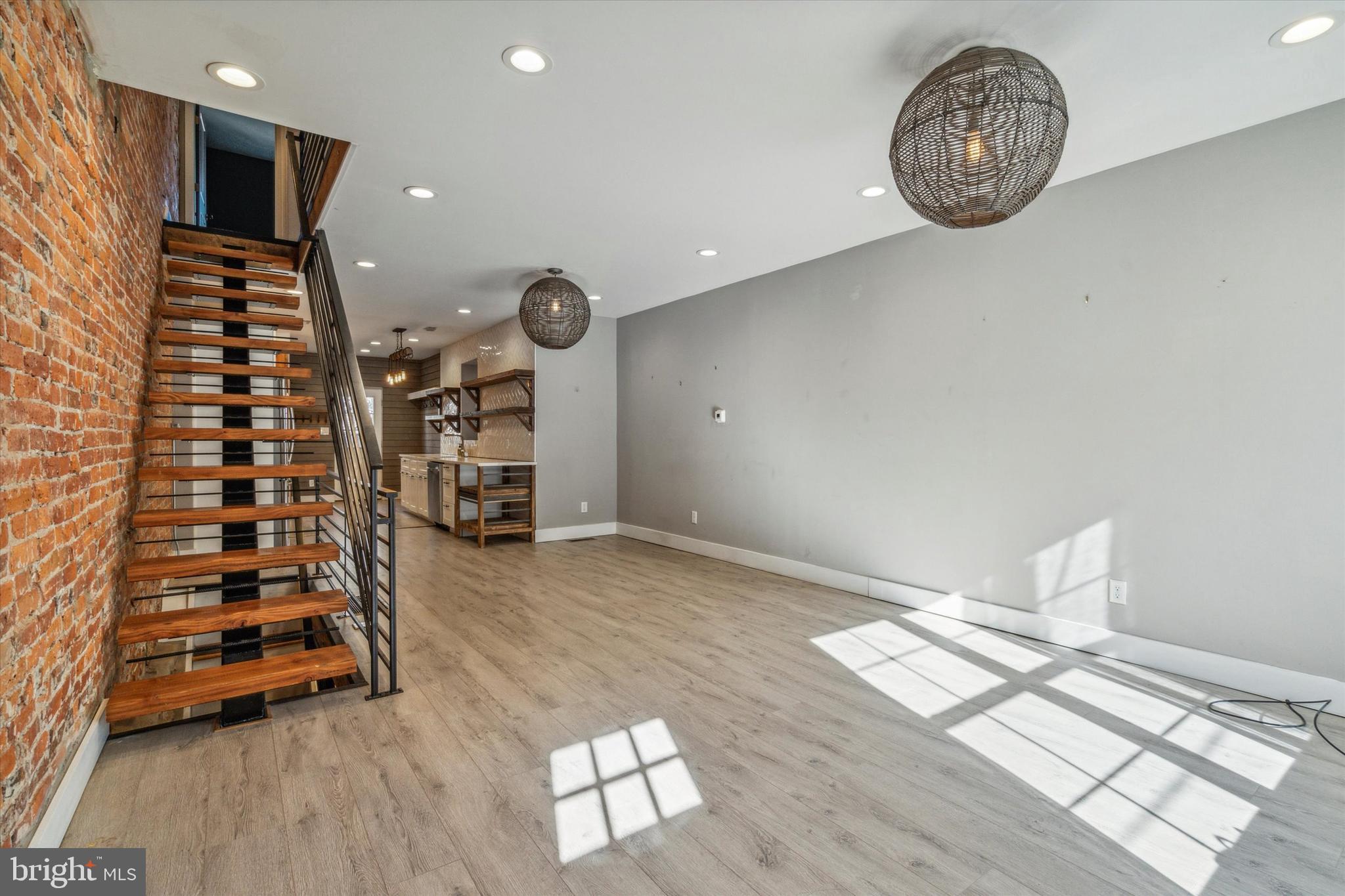 GRAYS FERRY - Residential