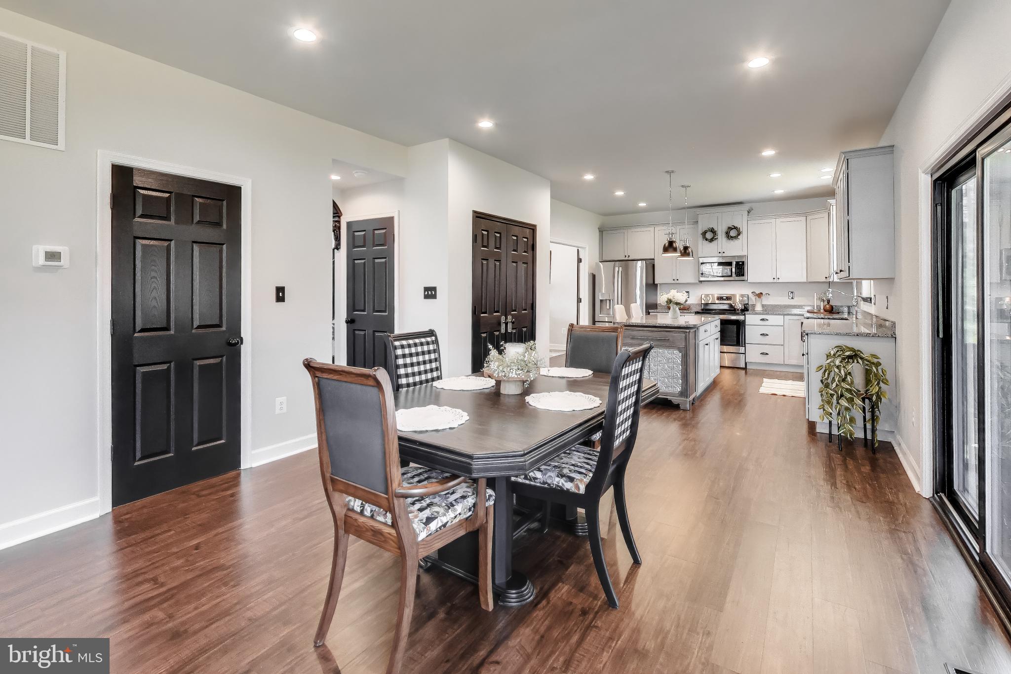 PORTOBELLO ESTATES - Residential