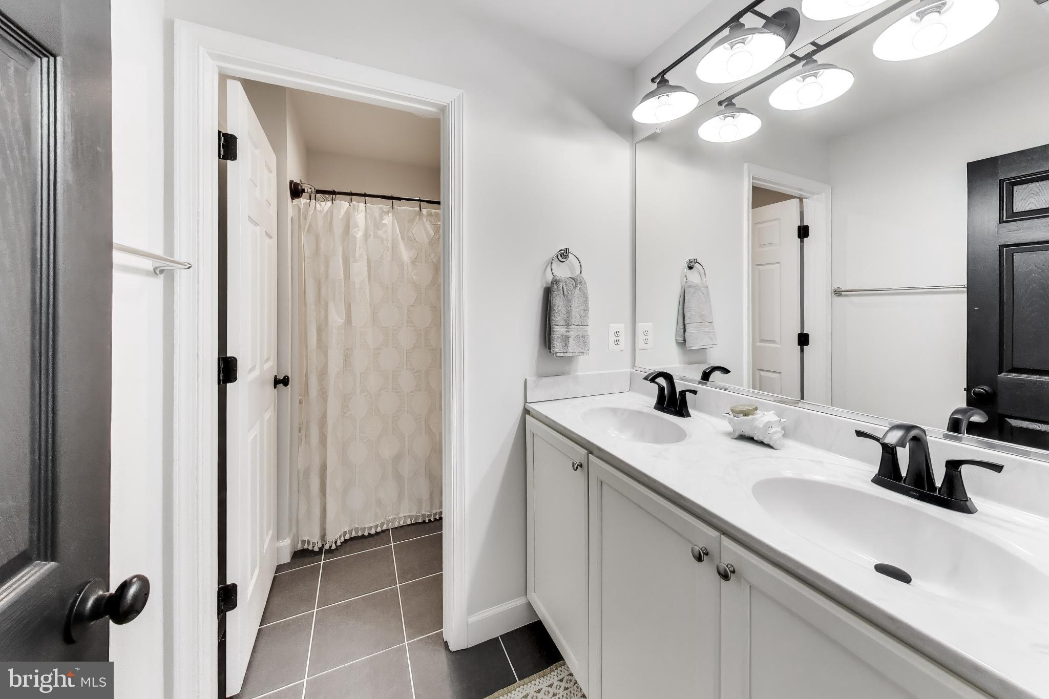 PORTOBELLO ESTATES - Residential