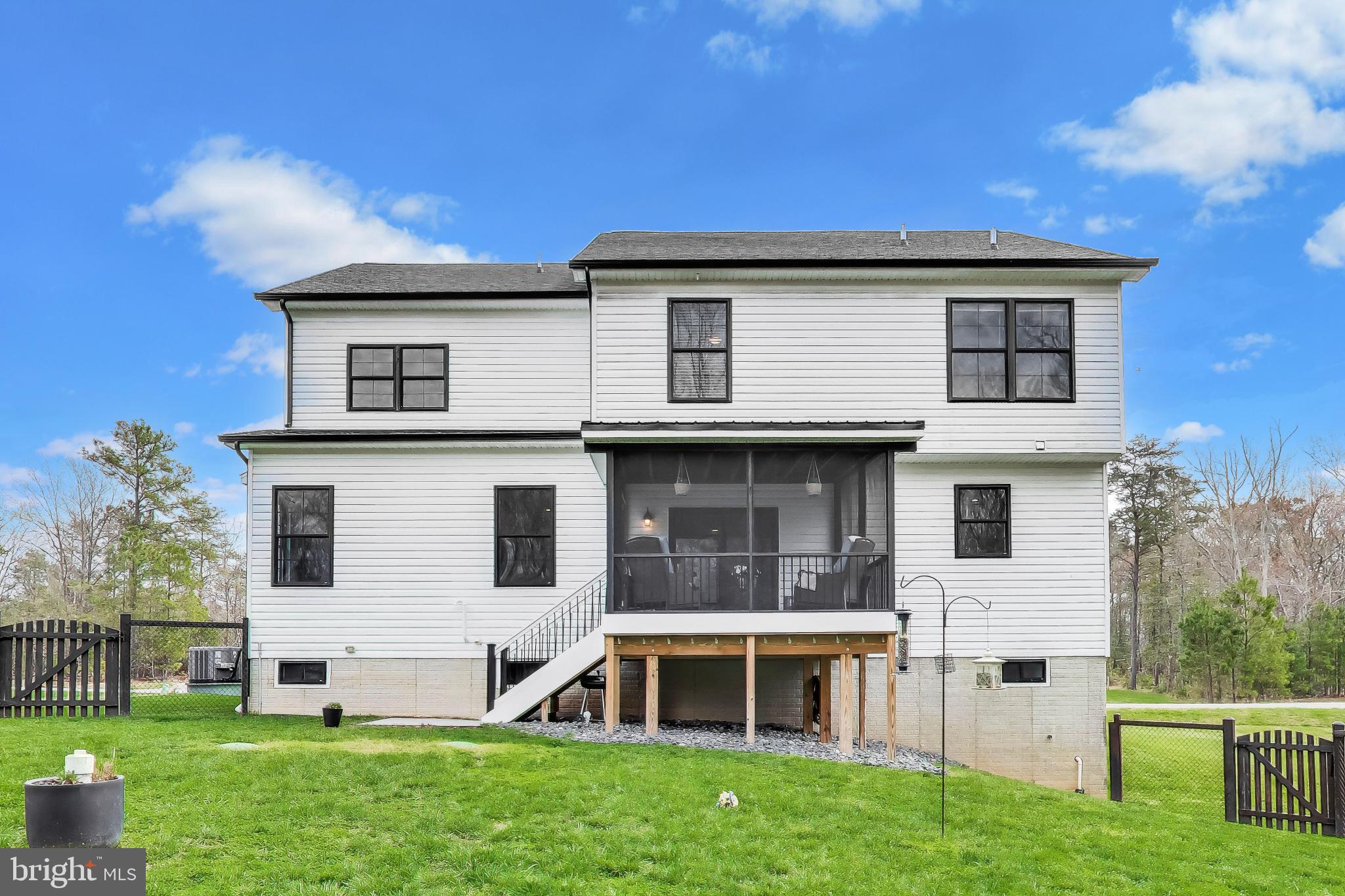 PORTOBELLO ESTATES - Residential