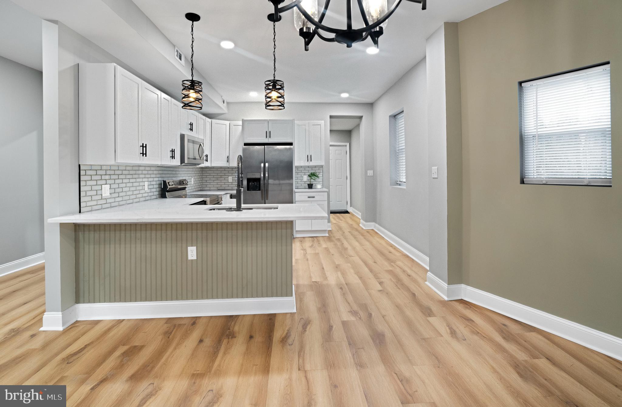 WAVERLY - Residential Lease