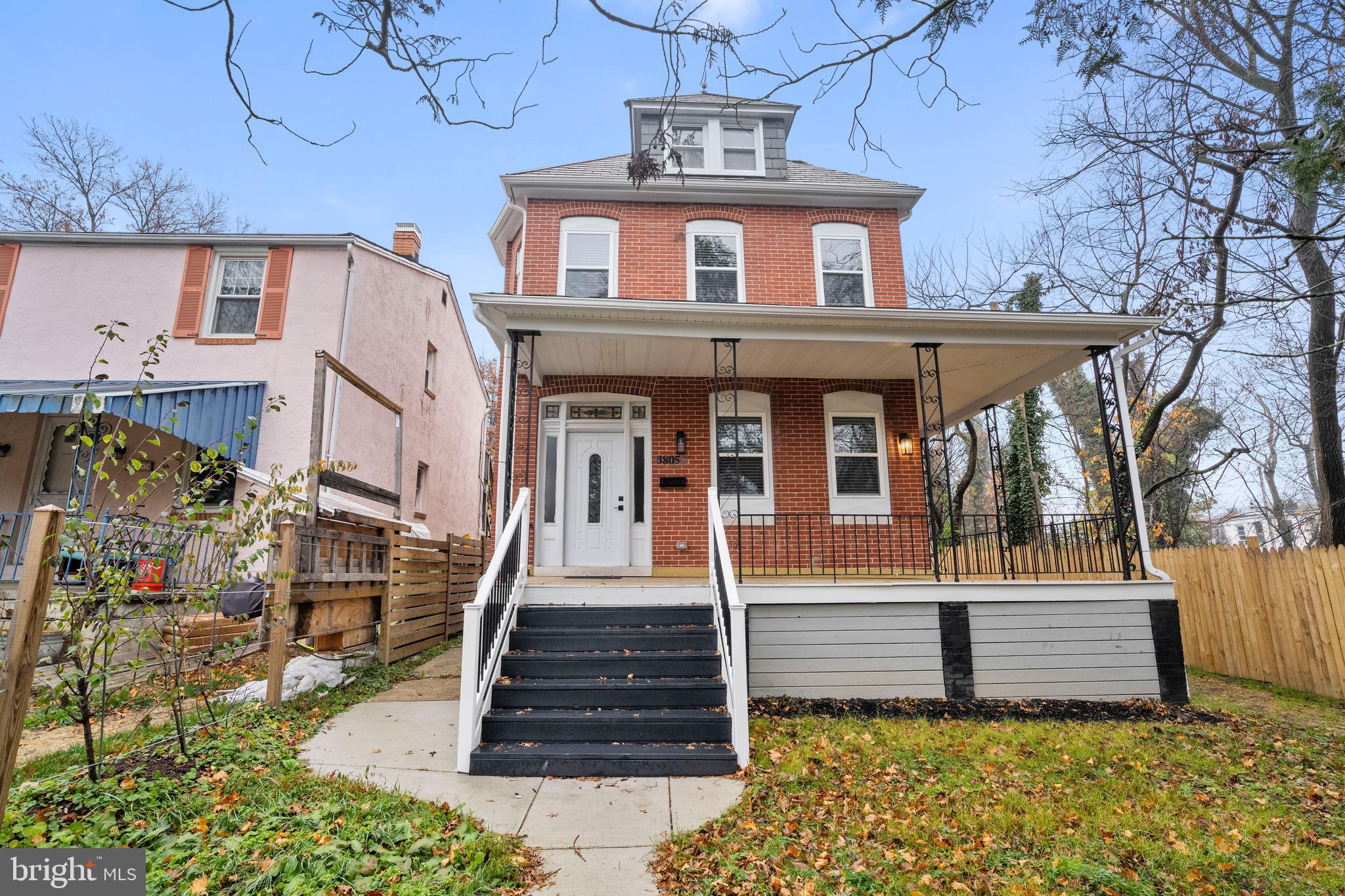 WAVERLY - Residential Lease