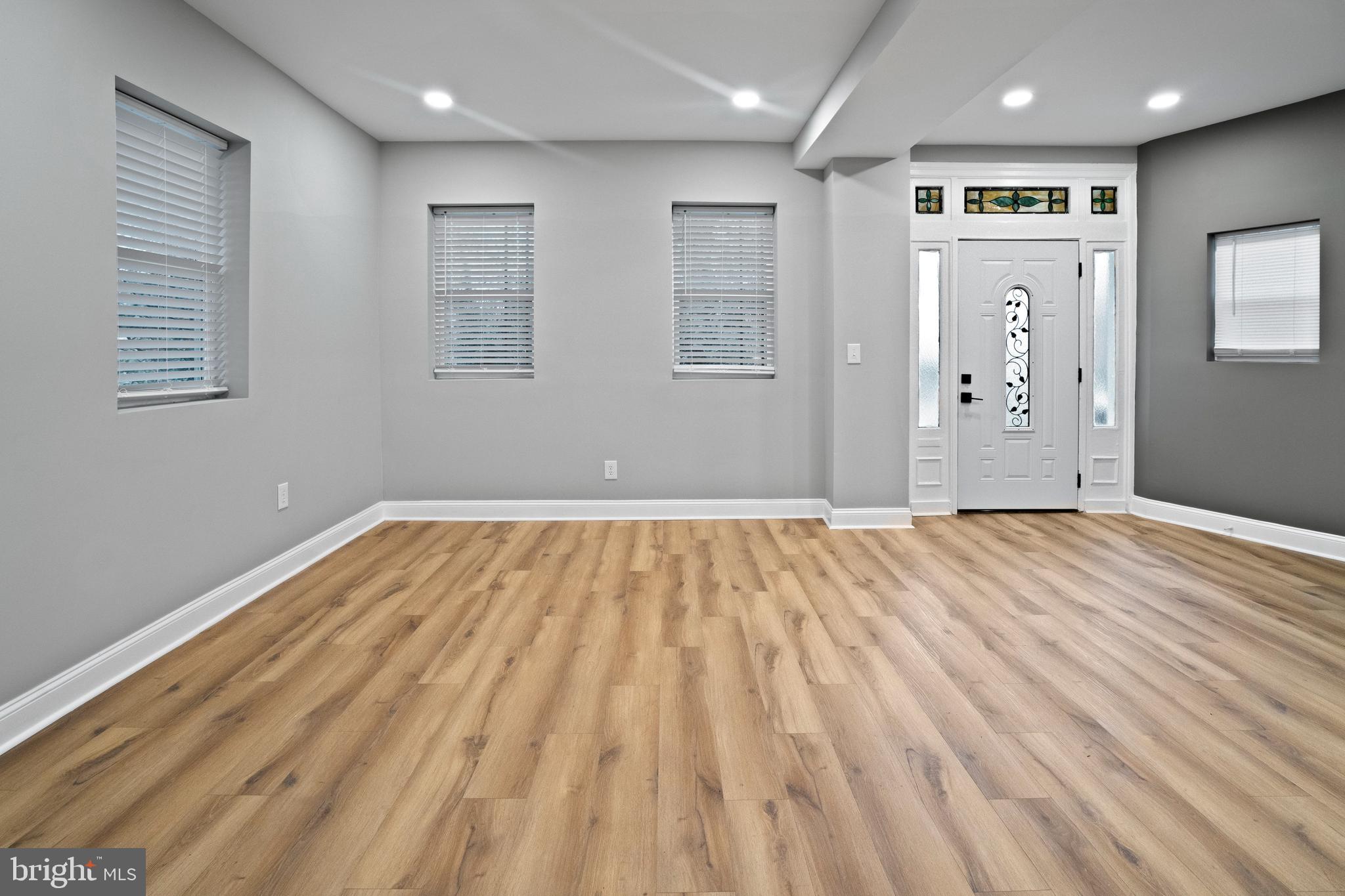 WAVERLY - Residential Lease