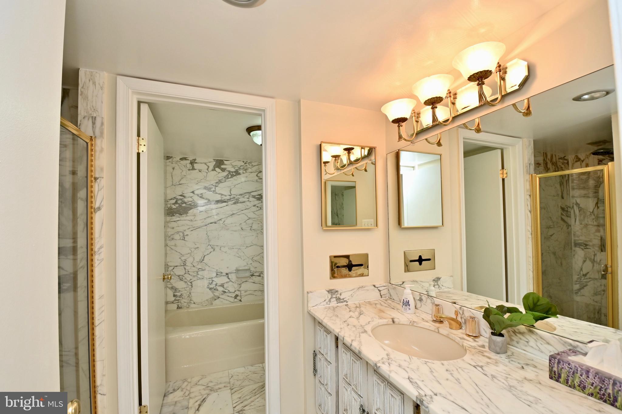 THE REPRESENTATIVE - Residential Lease