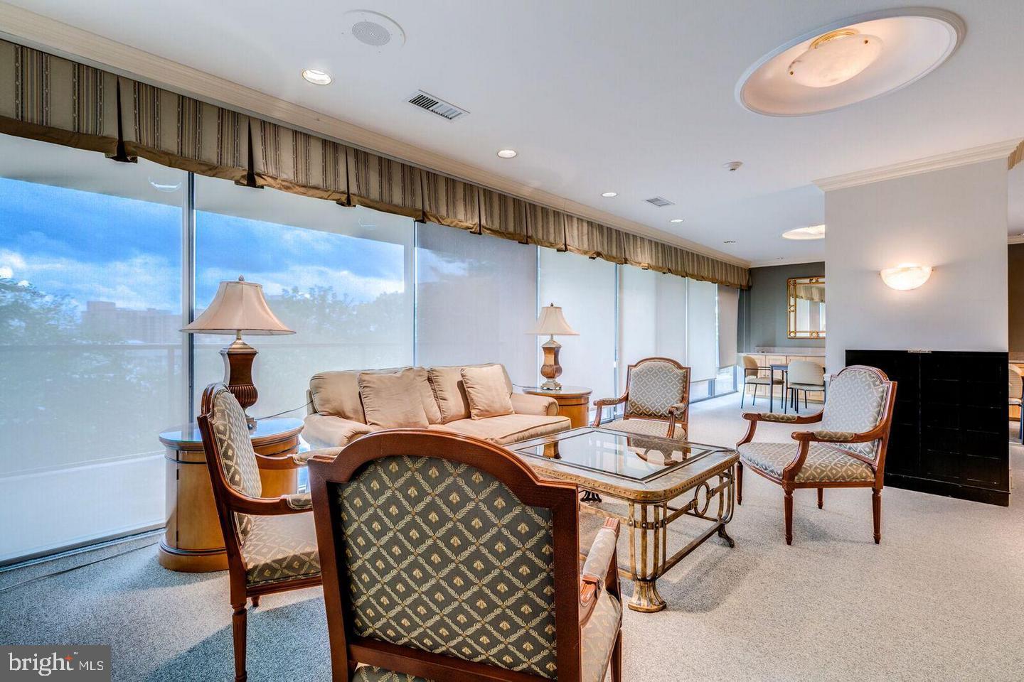 THE REPRESENTATIVE - Residential Lease