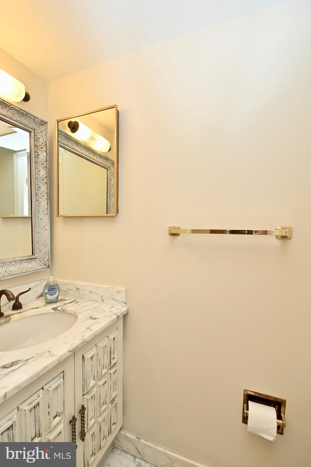 THE REPRESENTATIVE - Residential Lease