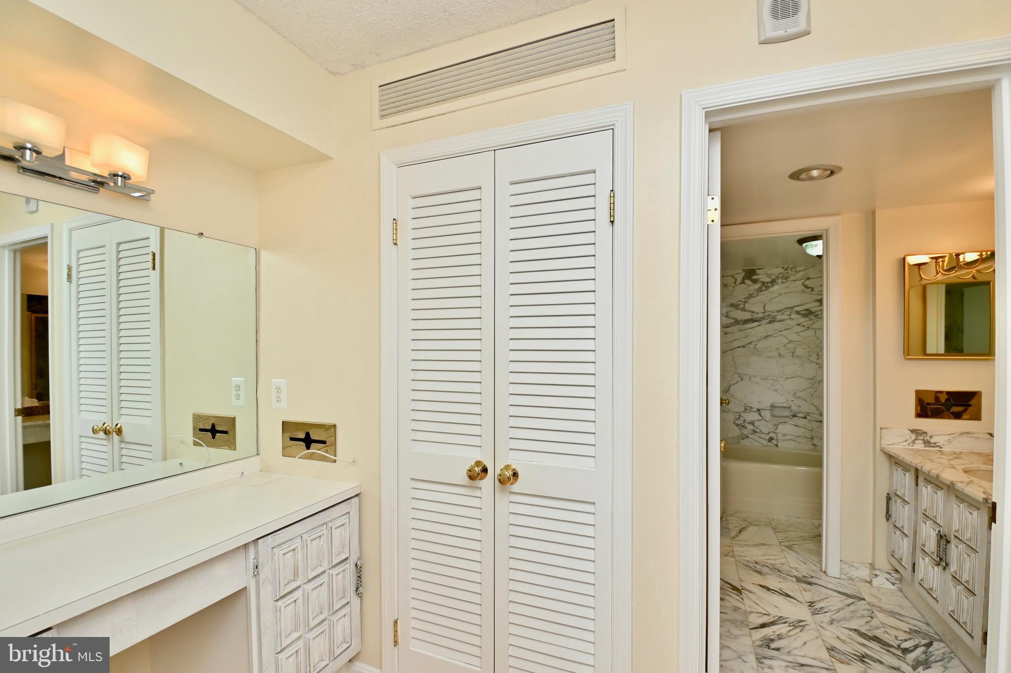 THE REPRESENTATIVE - Residential Lease