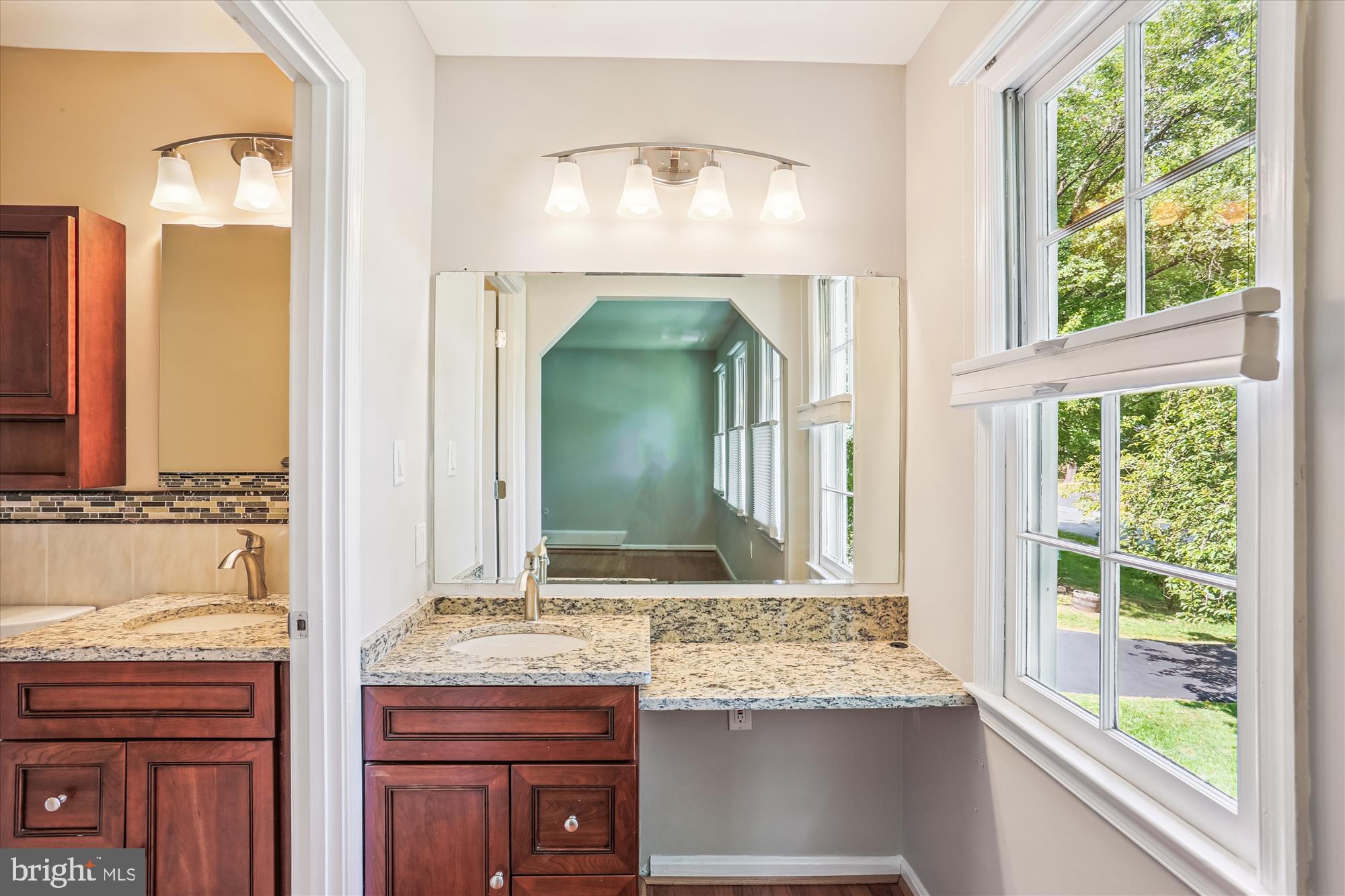 NORBECK ESTATES - Residential