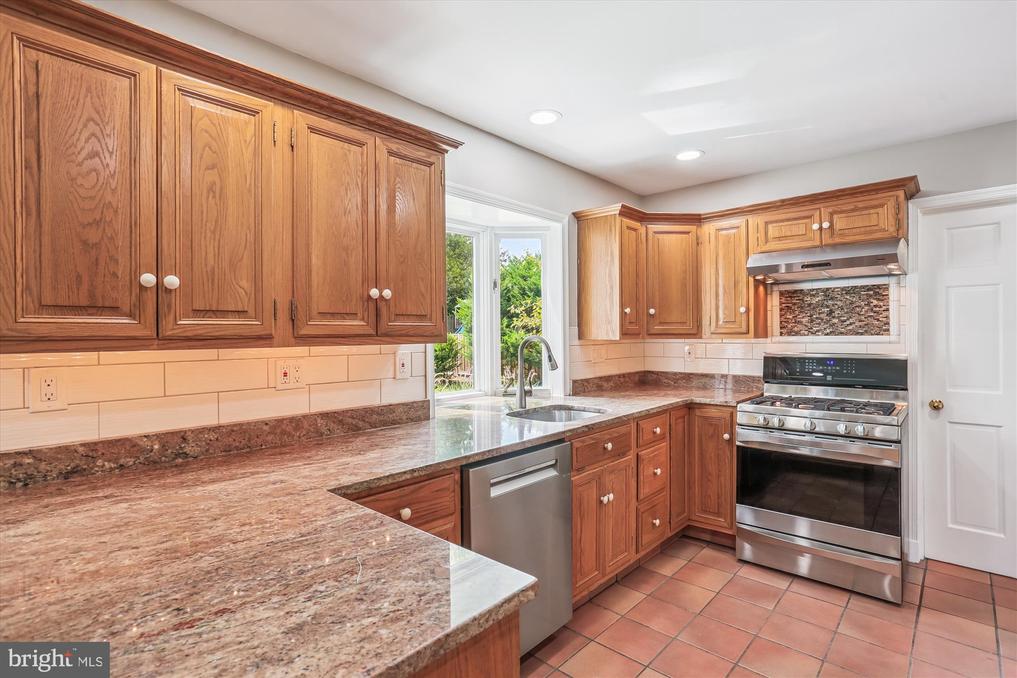 NORBECK ESTATES - Residential