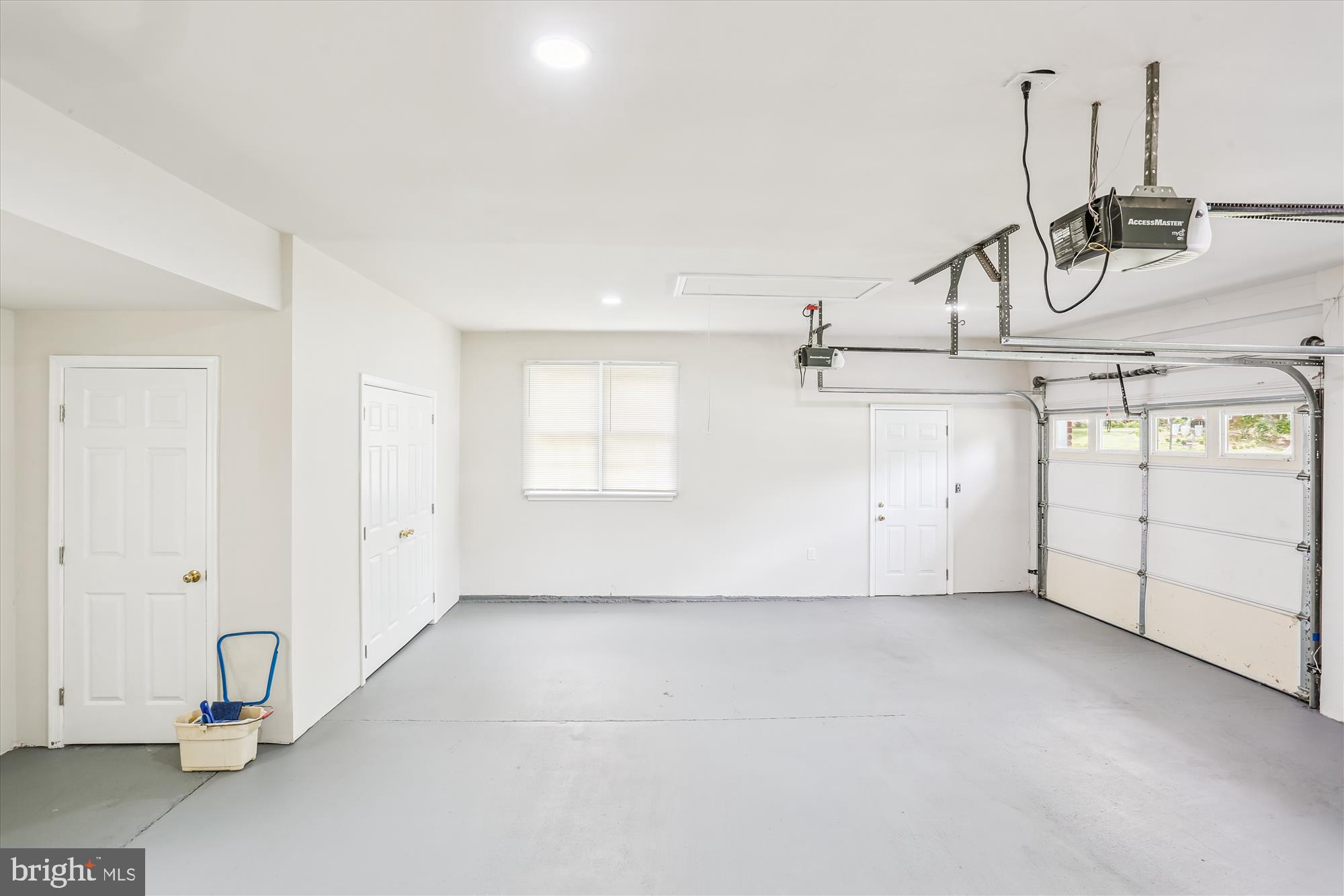 NORBECK ESTATES - Residential