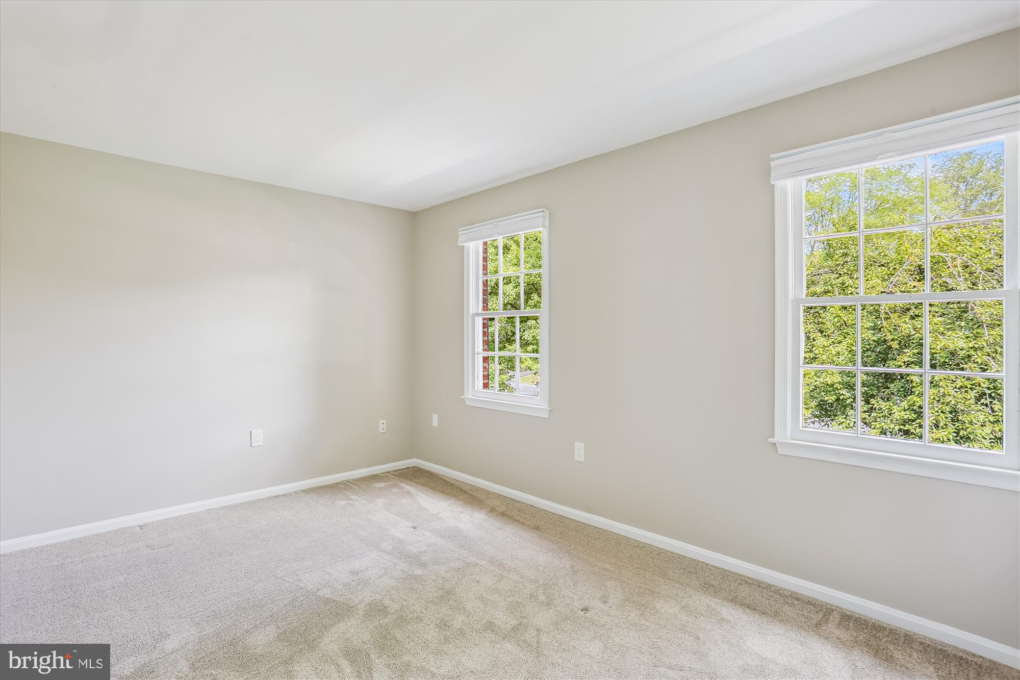 NORBECK ESTATES - Residential