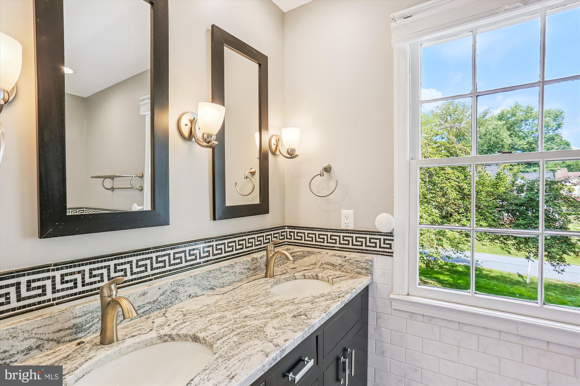 NORBECK ESTATES - Residential