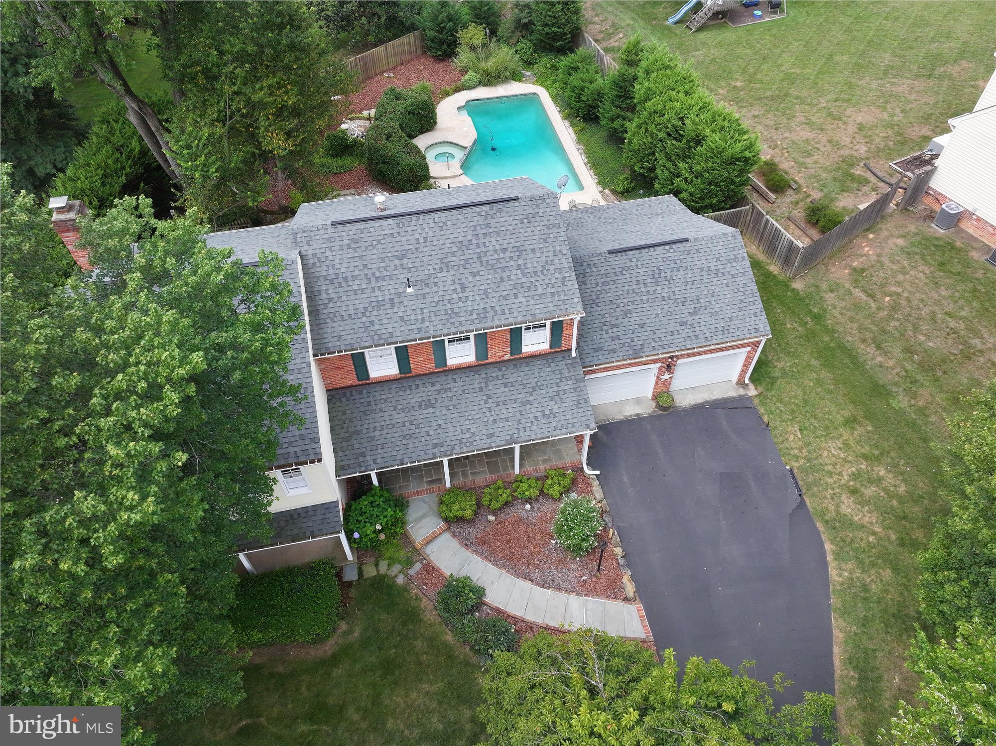 NORBECK ESTATES - Residential