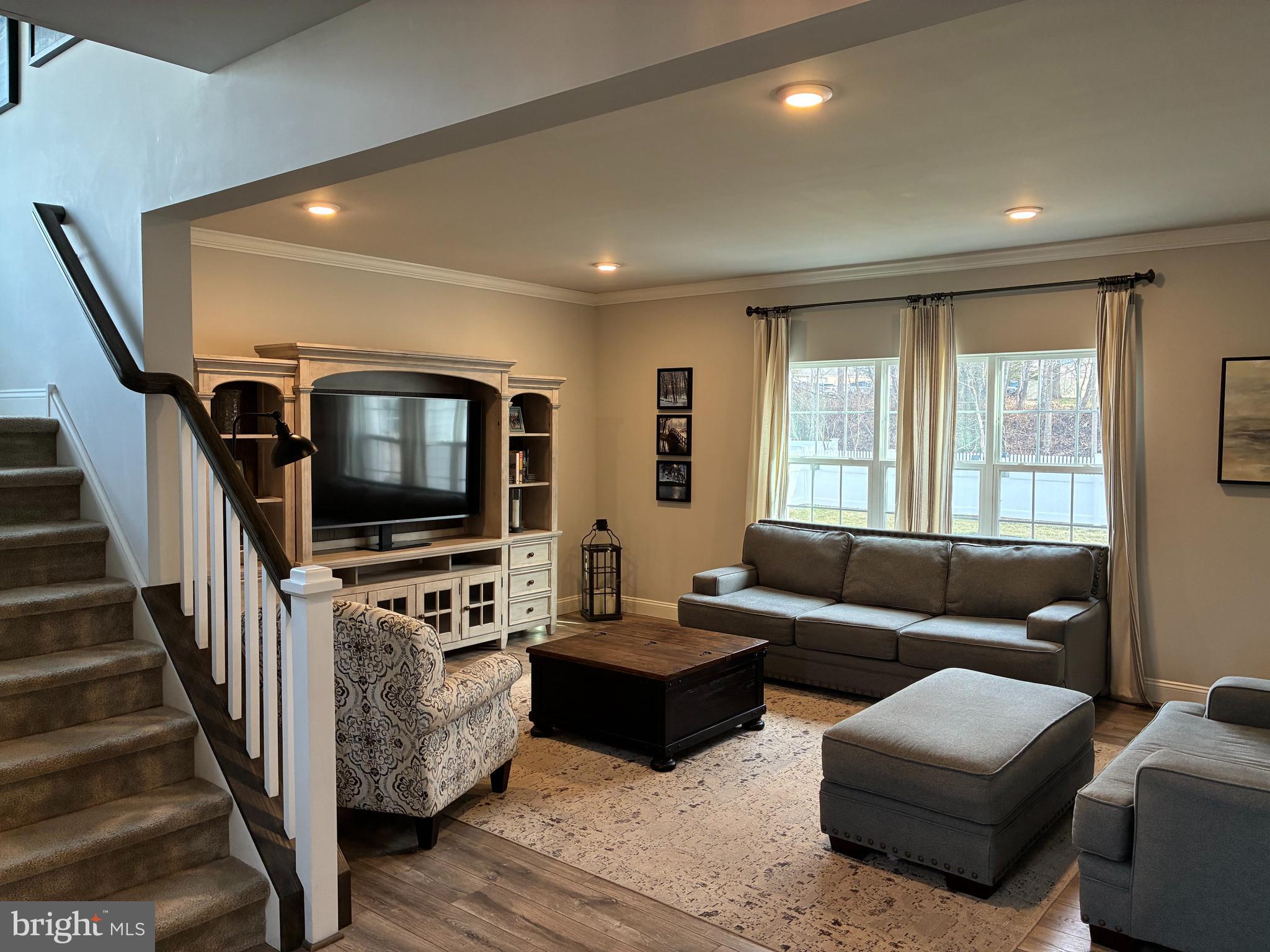 PENNSBURG - Residential