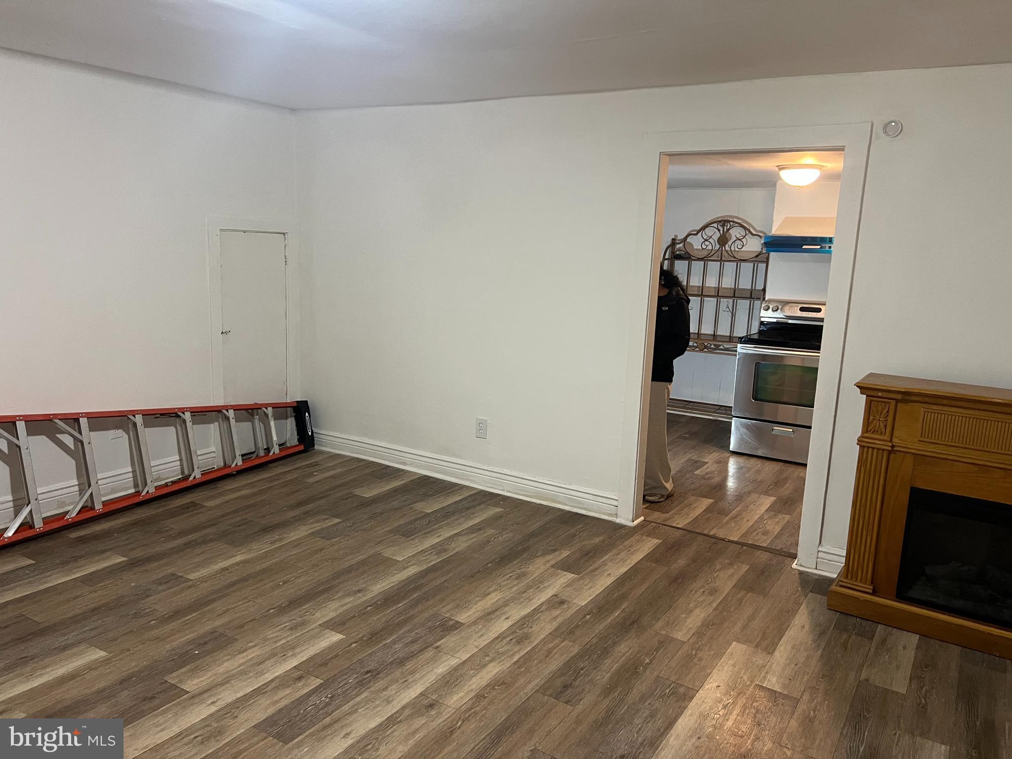 16 S NEW STREET APT 1