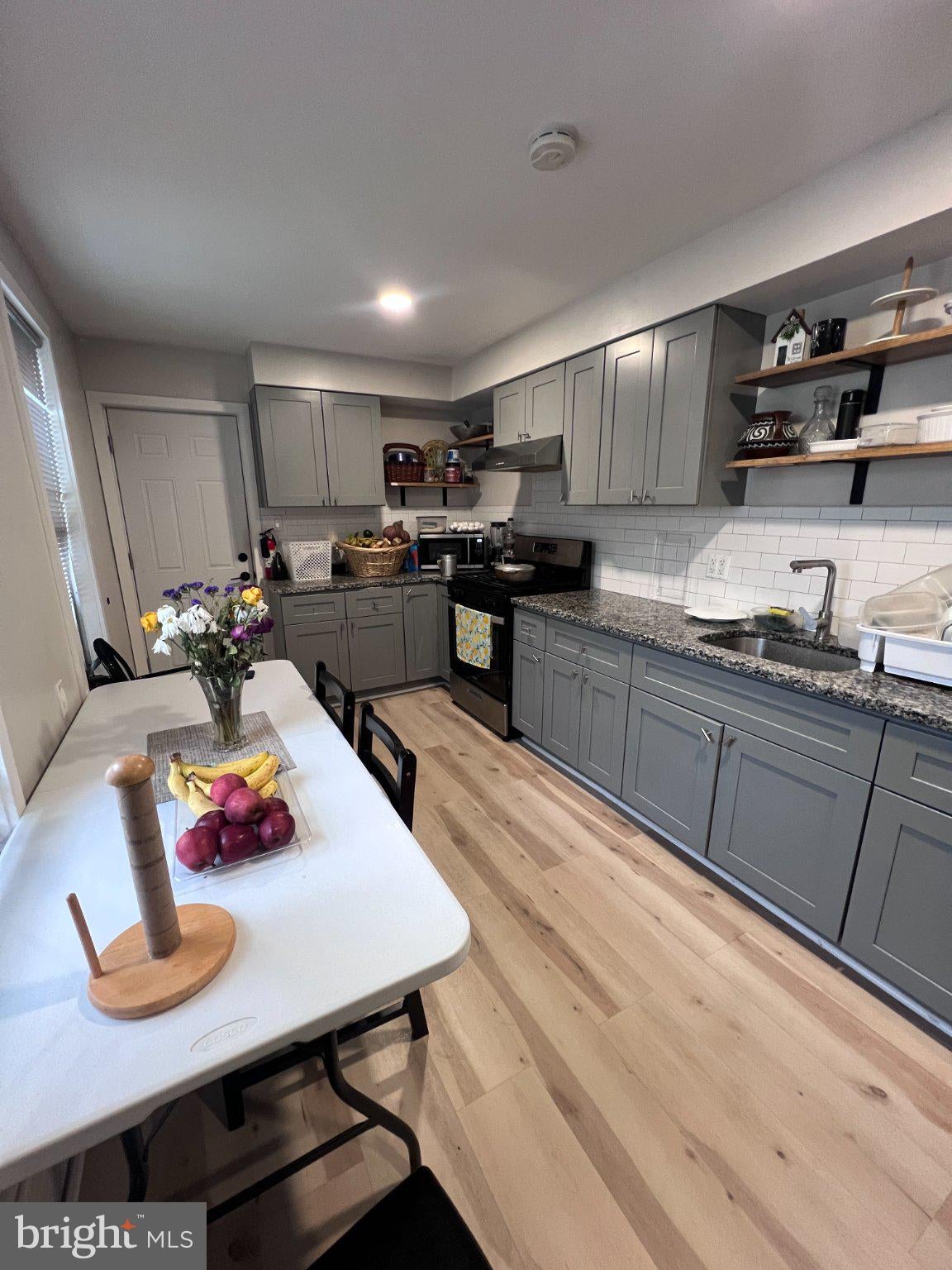 732 N 10TH STREET