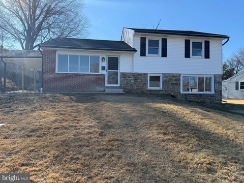 Photo of 41 Dorset Drive, BROOMALL, PA 19008 (MLS # PADE2108796)