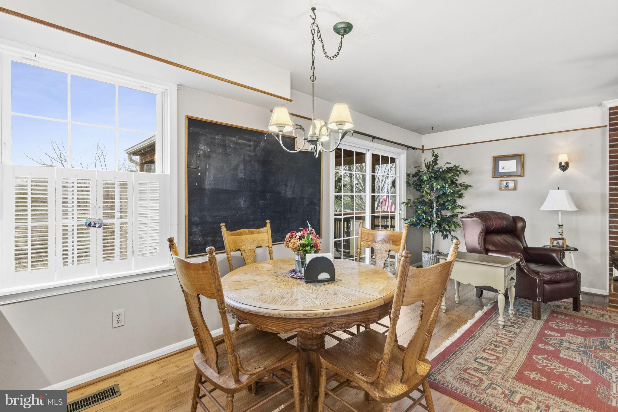 JARRETTSVILLE - Residential