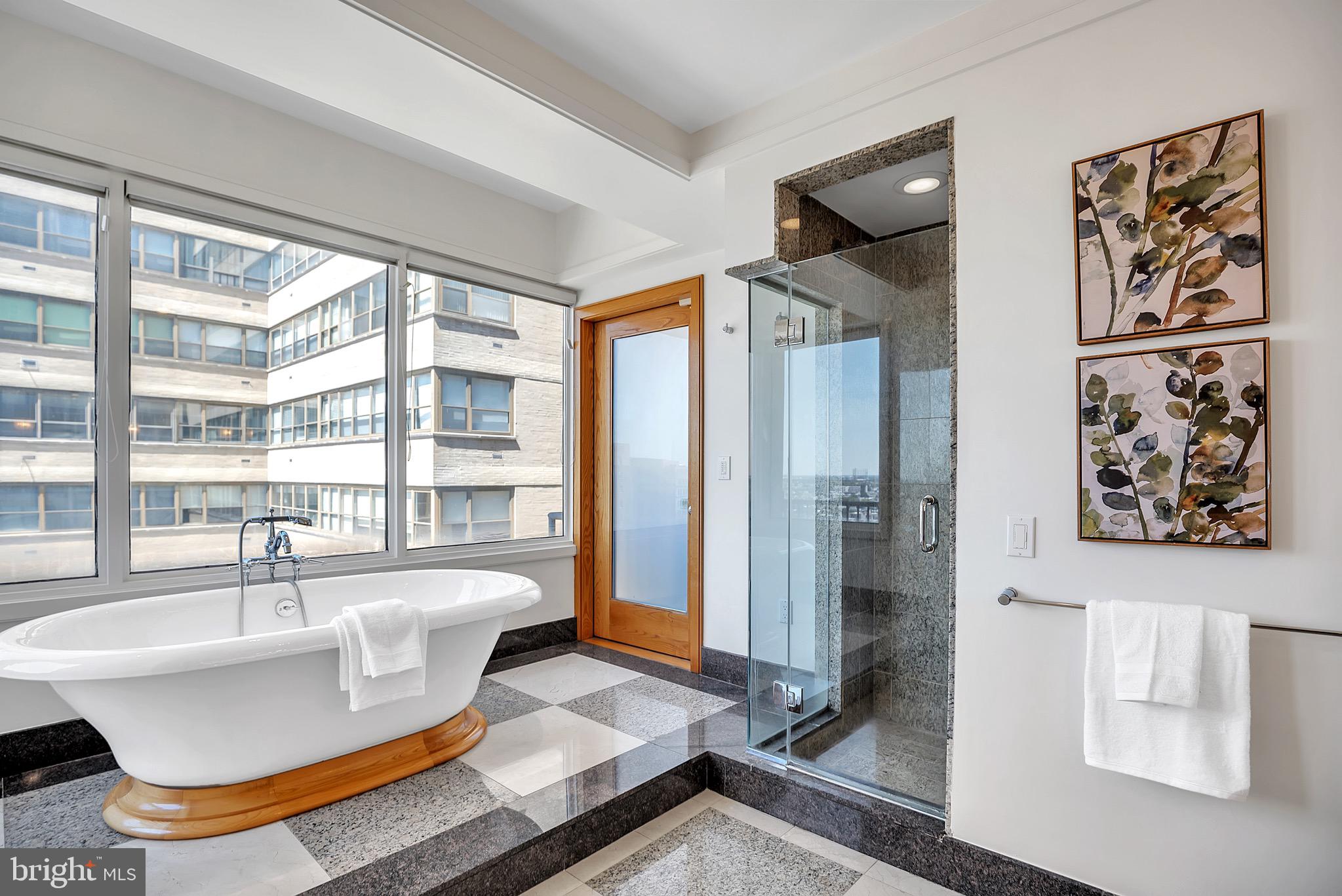 RITTENHOUSE SQUARE - Residential