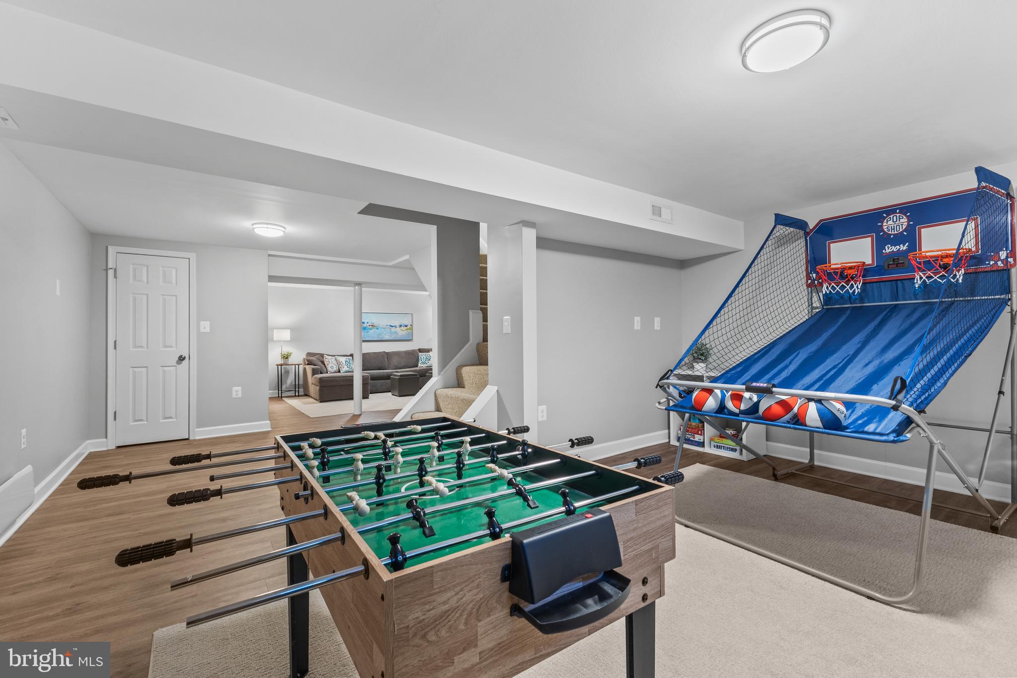 RIVERWOOD - Residential