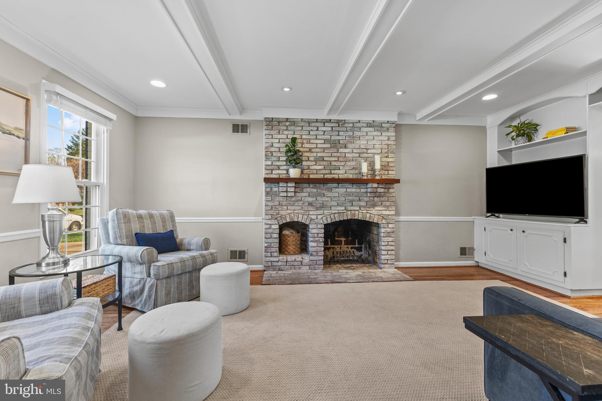 RIVERWOOD - Residential