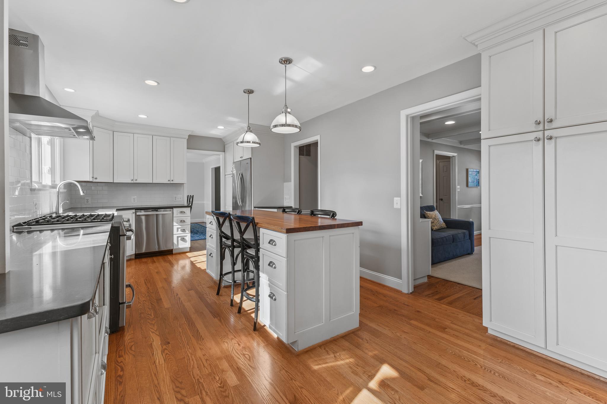 RIVERWOOD - Residential