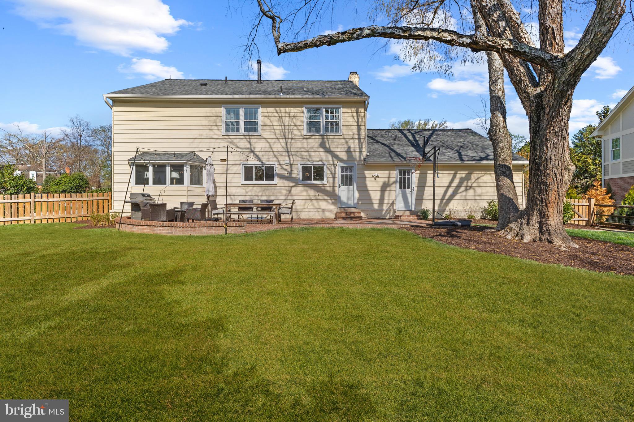 RIVERWOOD - Residential