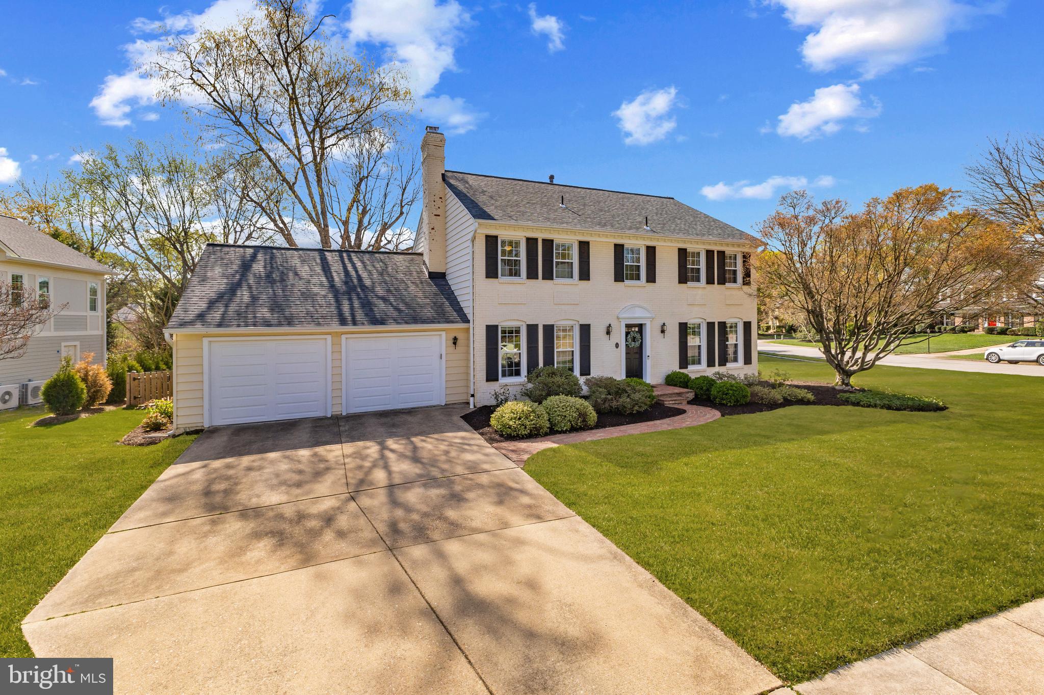 RIVERWOOD - Residential